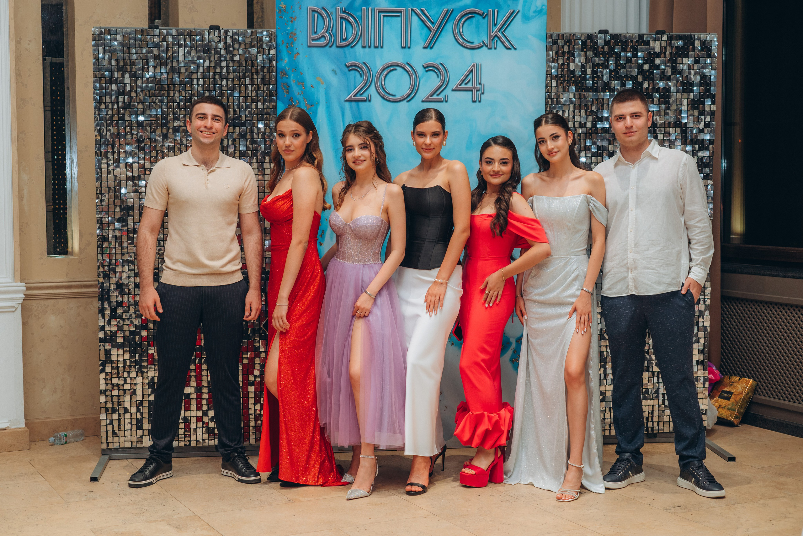 Выпускной 9-11классы. Выпускные книги Анапа Новороссийск Краснодар