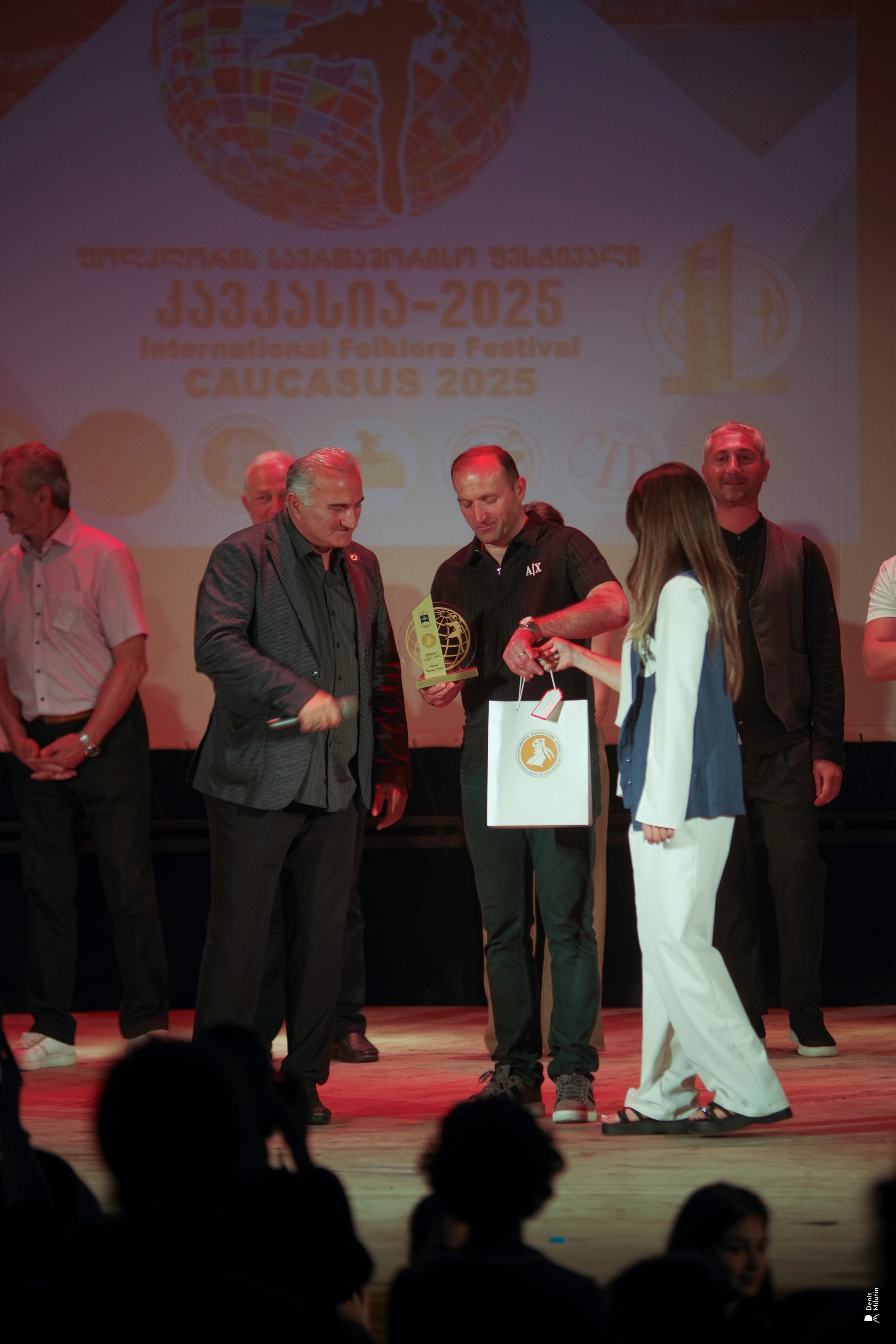 Танцы в прекрасном Они. Портретный фотограф Денис Милютин