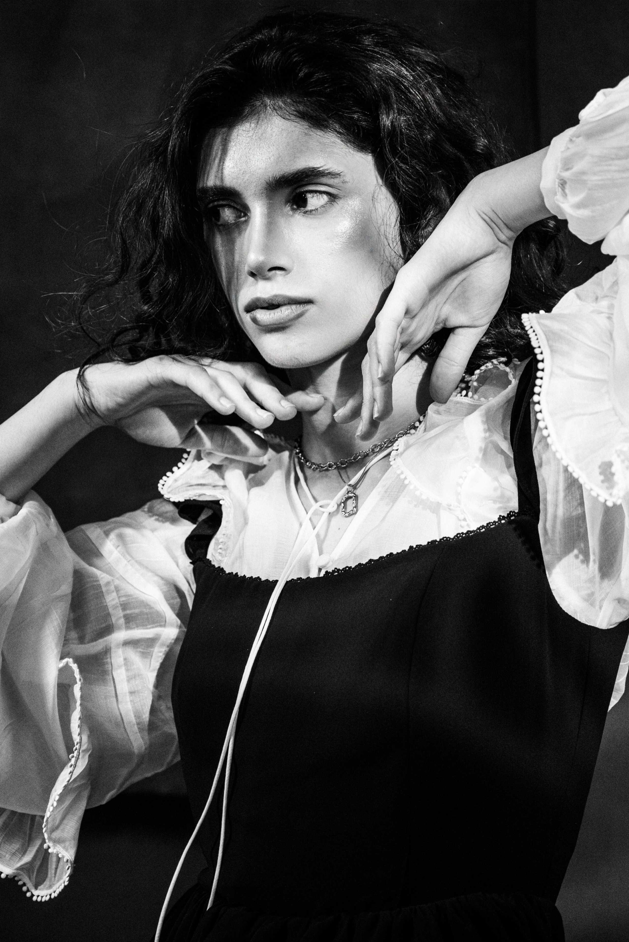 Студийная фотосессия в москве. Карина Эмильевна |Фотограф в Москве | Женский и семейный фотограф. Съемки под ключ для ваших брендов