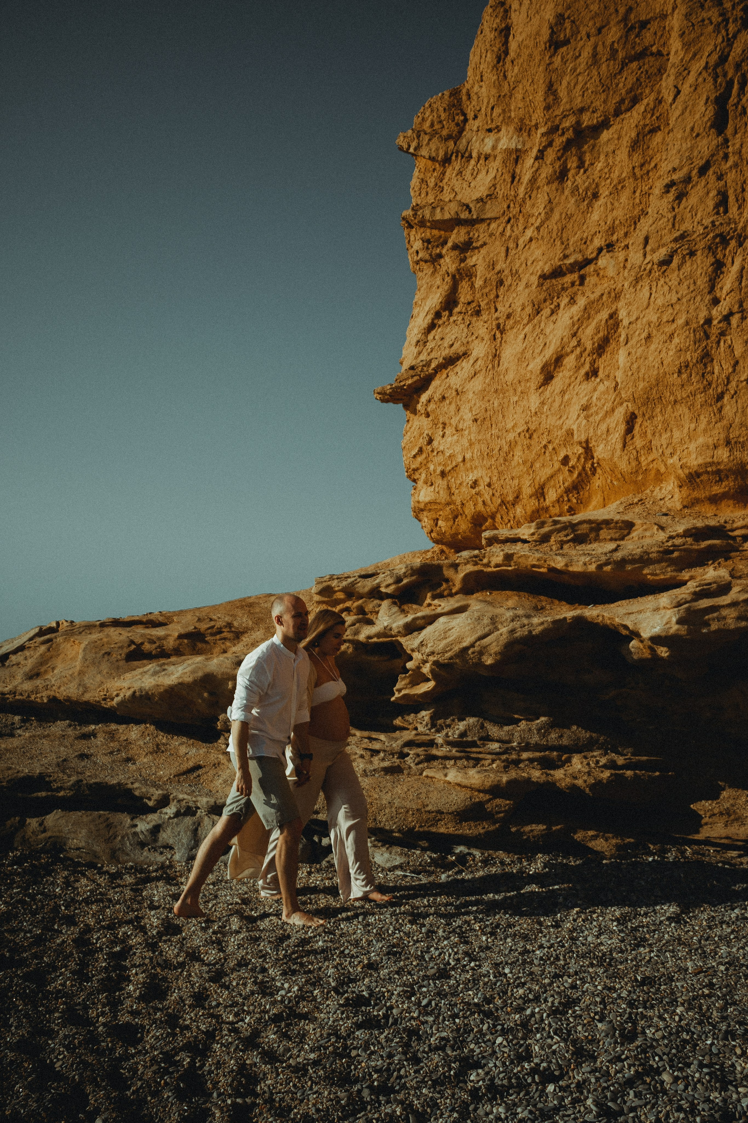 Евгений и Александра на берегу моря. Фотограф в Крыму | Виктория Нотевская