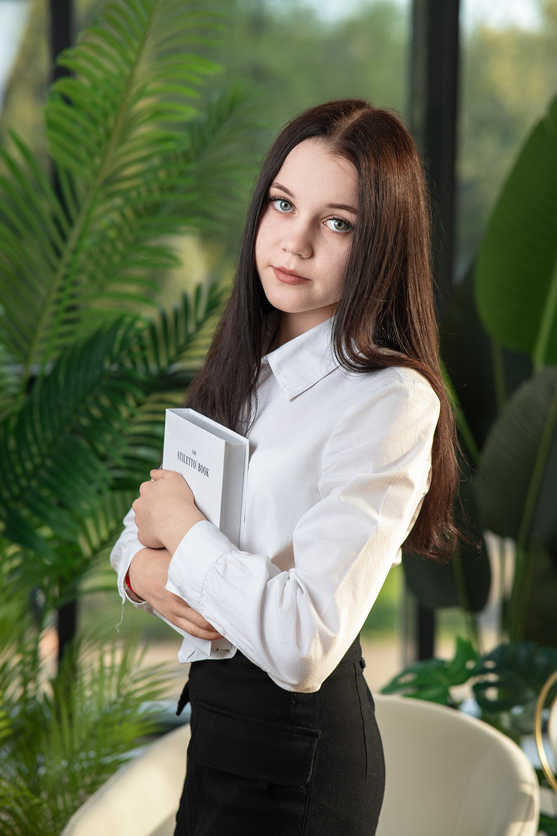 Выпускная фотосессия в фотостудии. Выпускные альбомы Нижнекамск Набережные Челны Фотостудия Небо