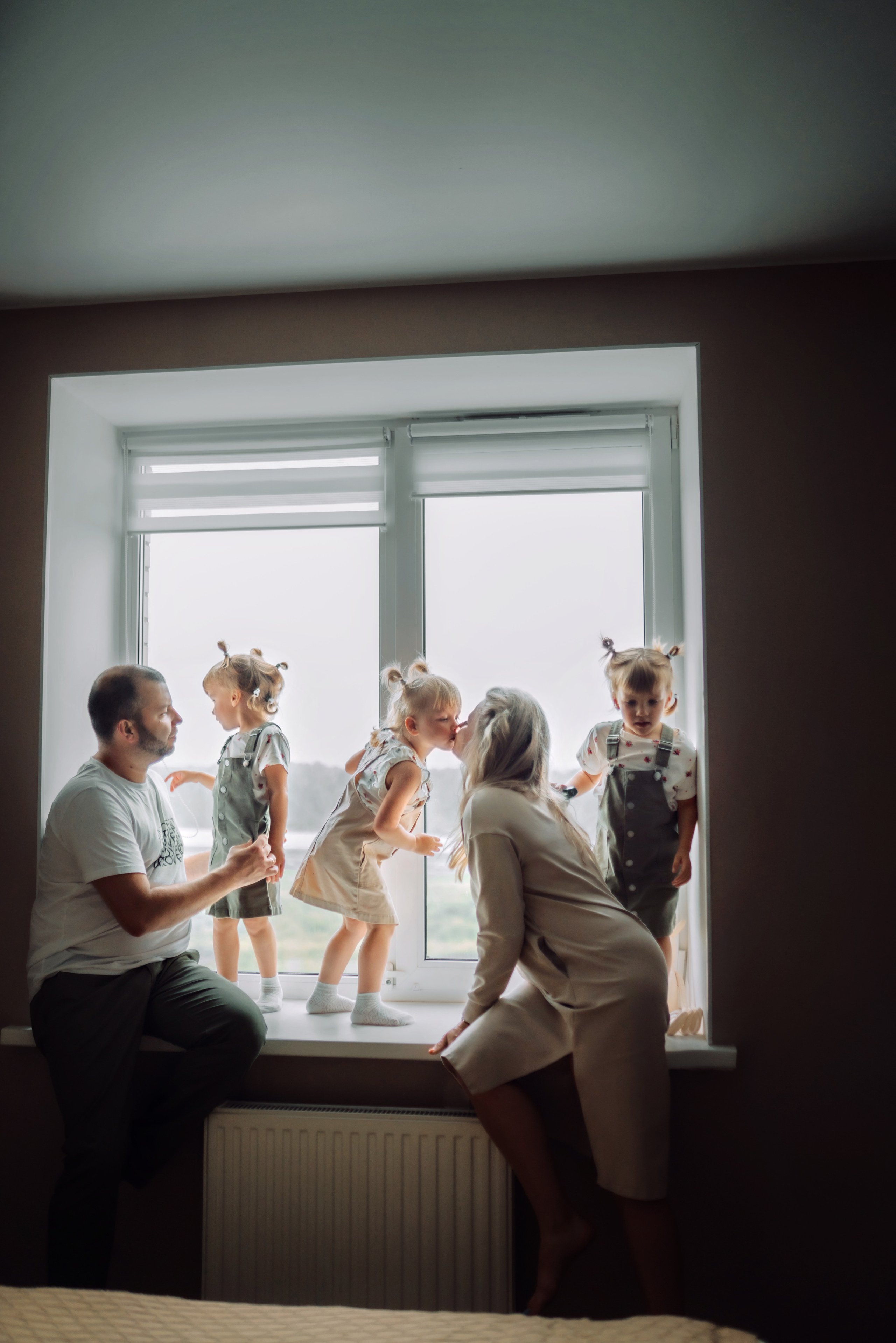 Family photography in Austin, TX | Unposed, playful & full of life | Anny Smirnova