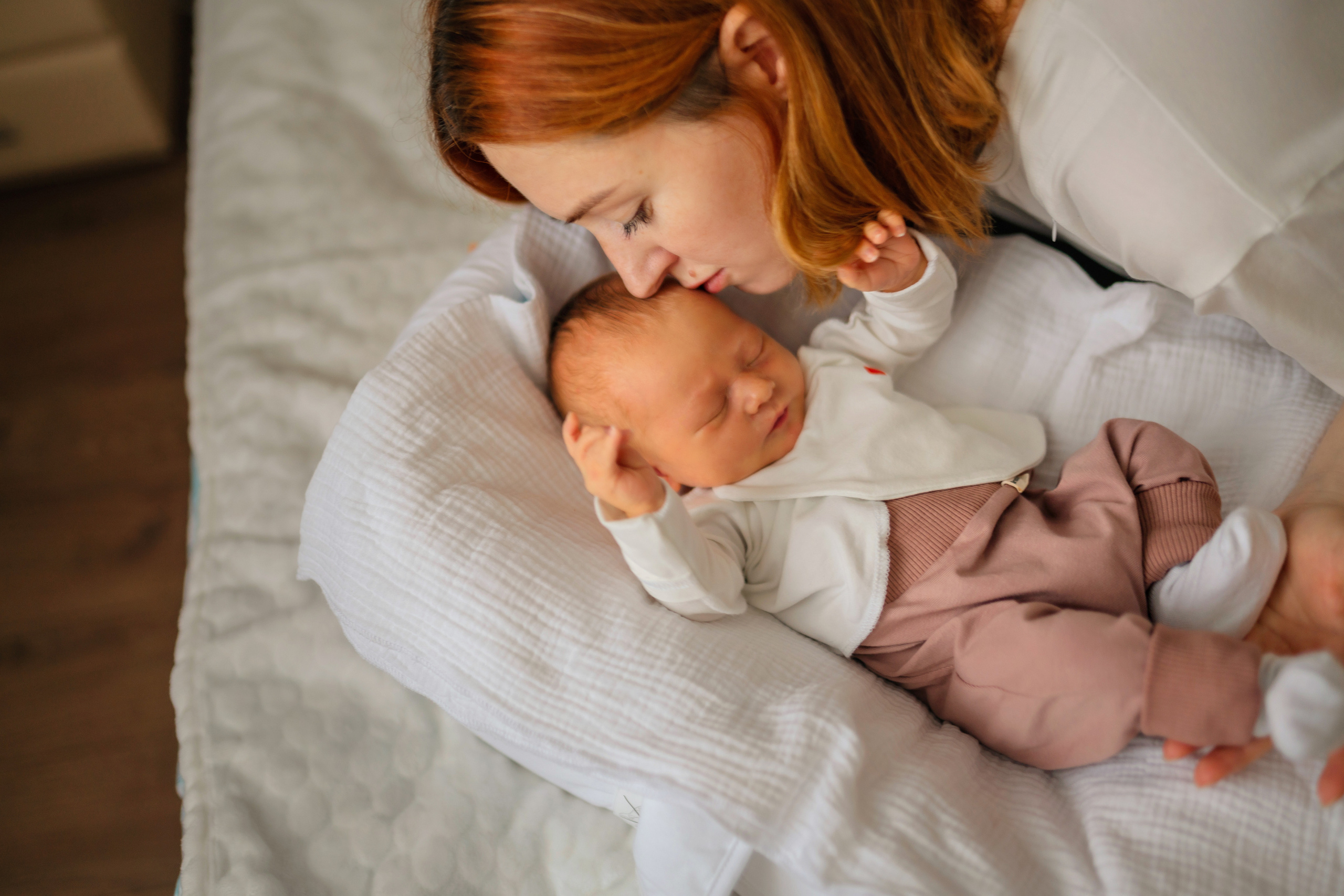 Fresh 24/48 newborn photos | First days in the hospital or at home | Anny Smirnova