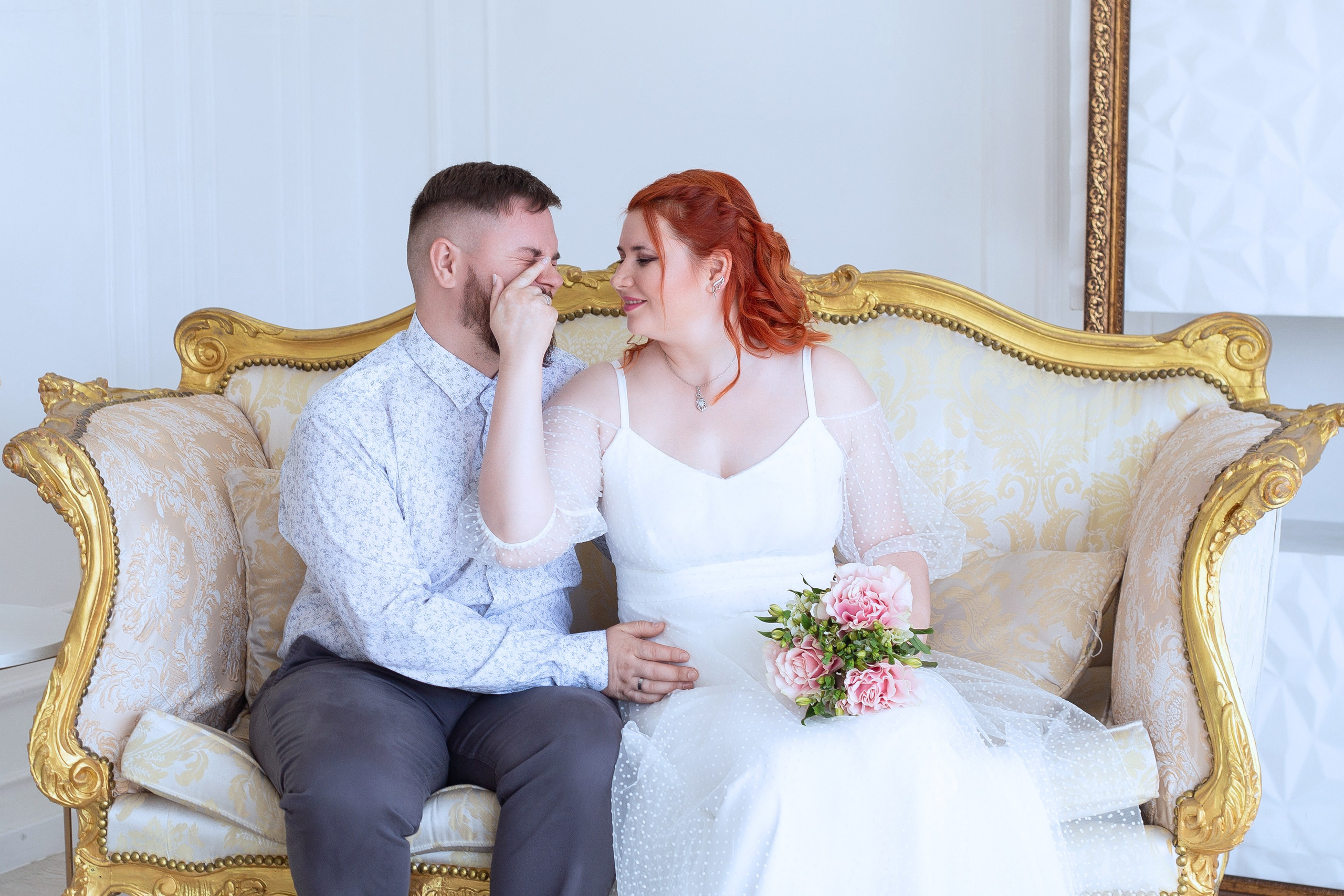 Молодожены в студии. Юлия Дейкун — семейный фотограф в Минске