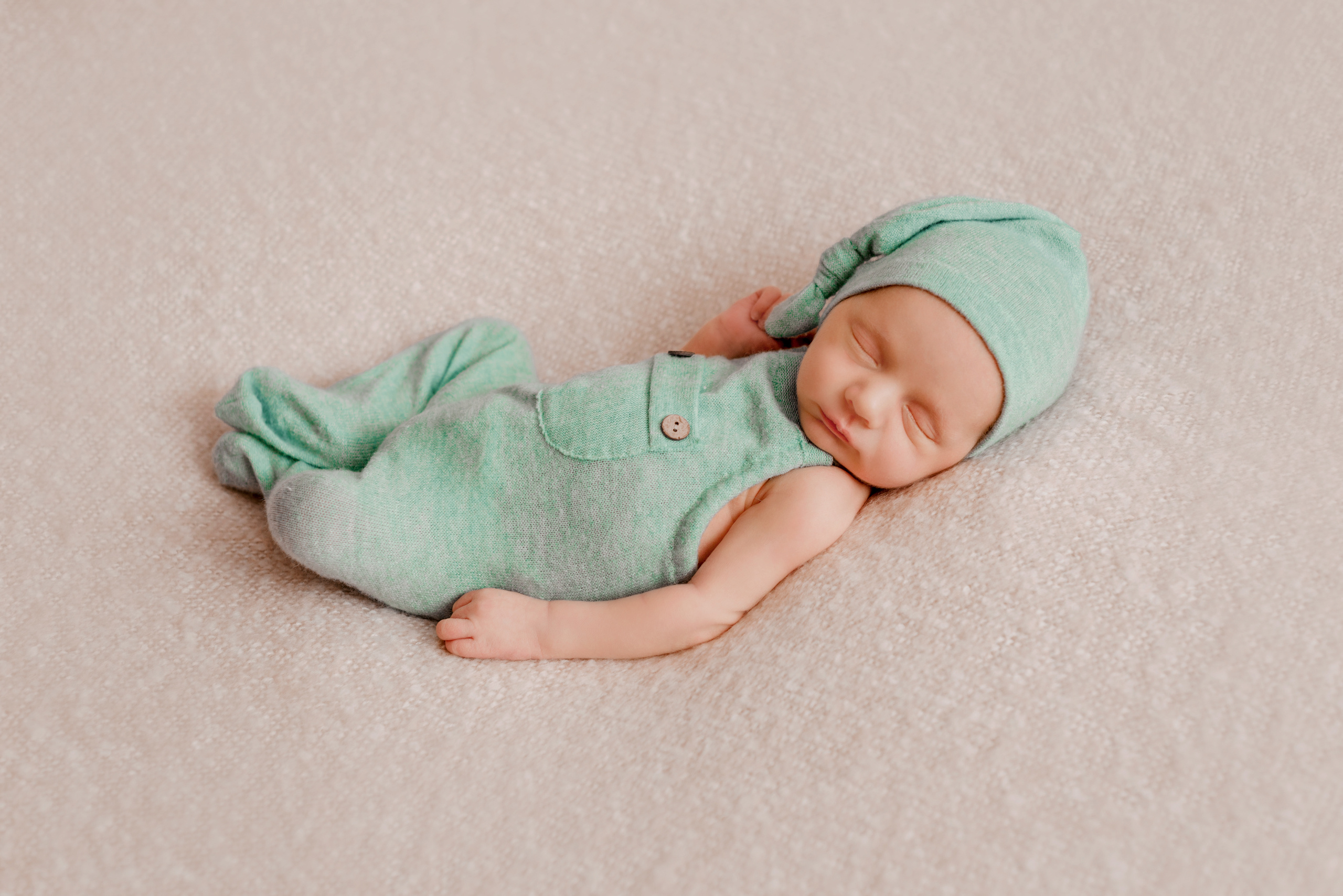 Близнецы Саша и Серёжа. Фотограф новорожденных Вера Мереуца Оренбург