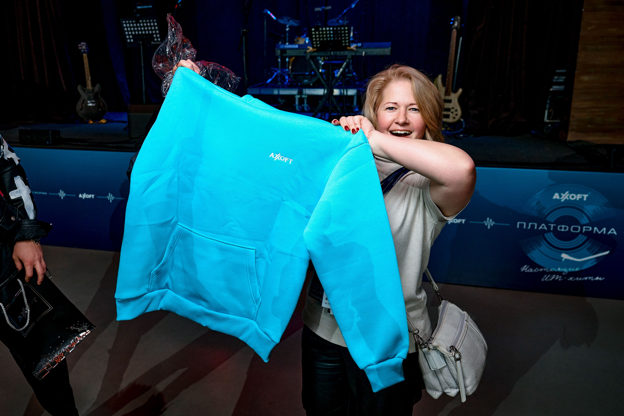 AXOFT. Максим Комаров — Профессиональный фотограф