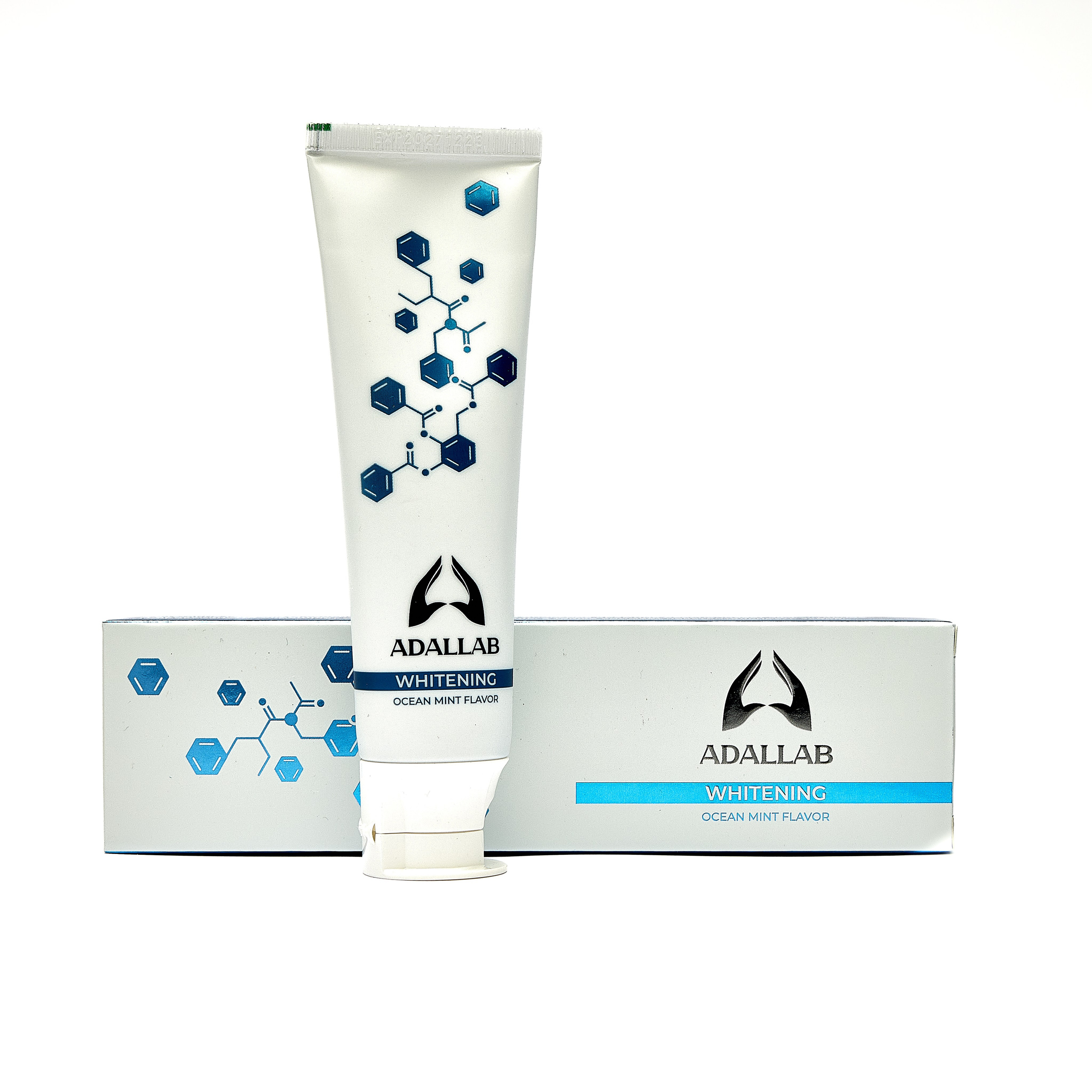 Зубная паста для бренда ADALLAB. Фотограф Андрей Зикеев, фотостудия AzArt Studio в Москве