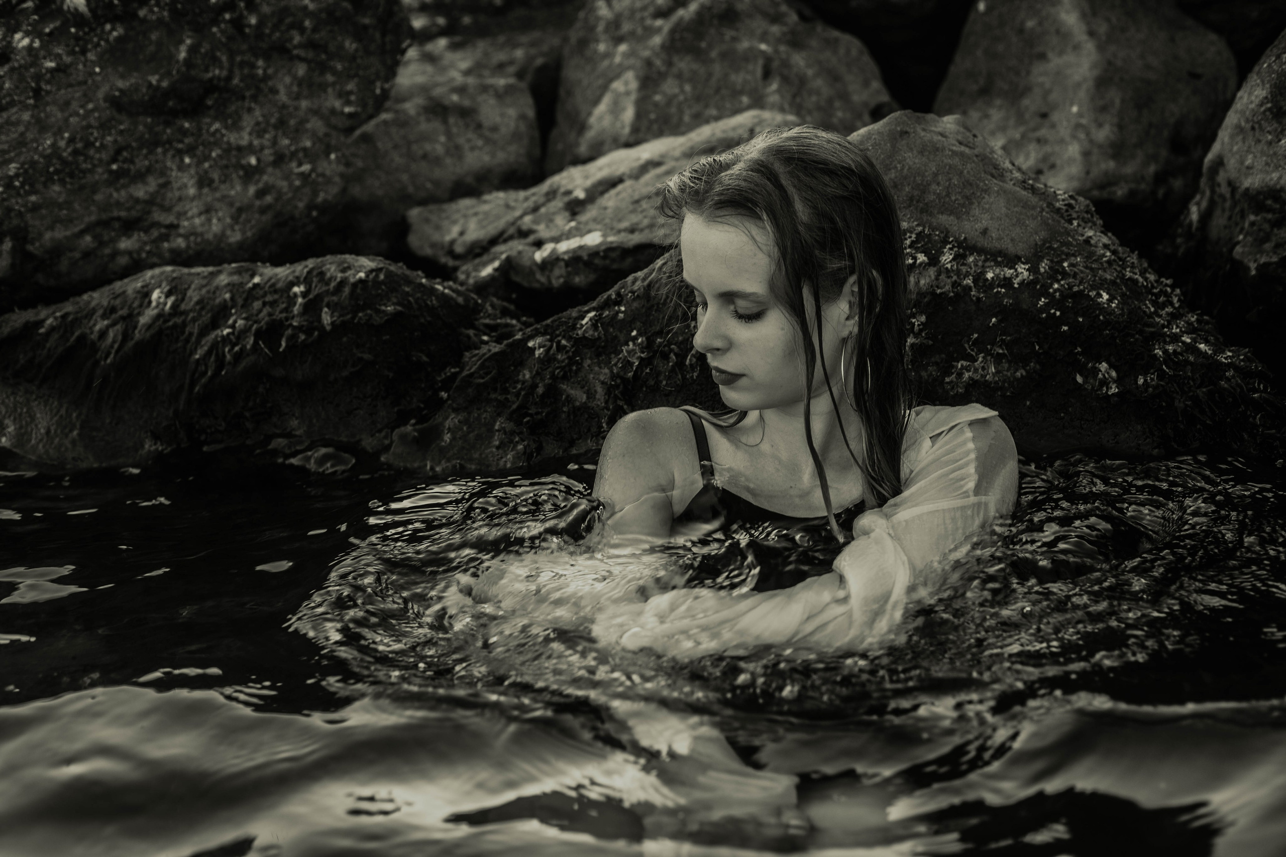 Поцелуи Волн. Уличный фотограф Города N