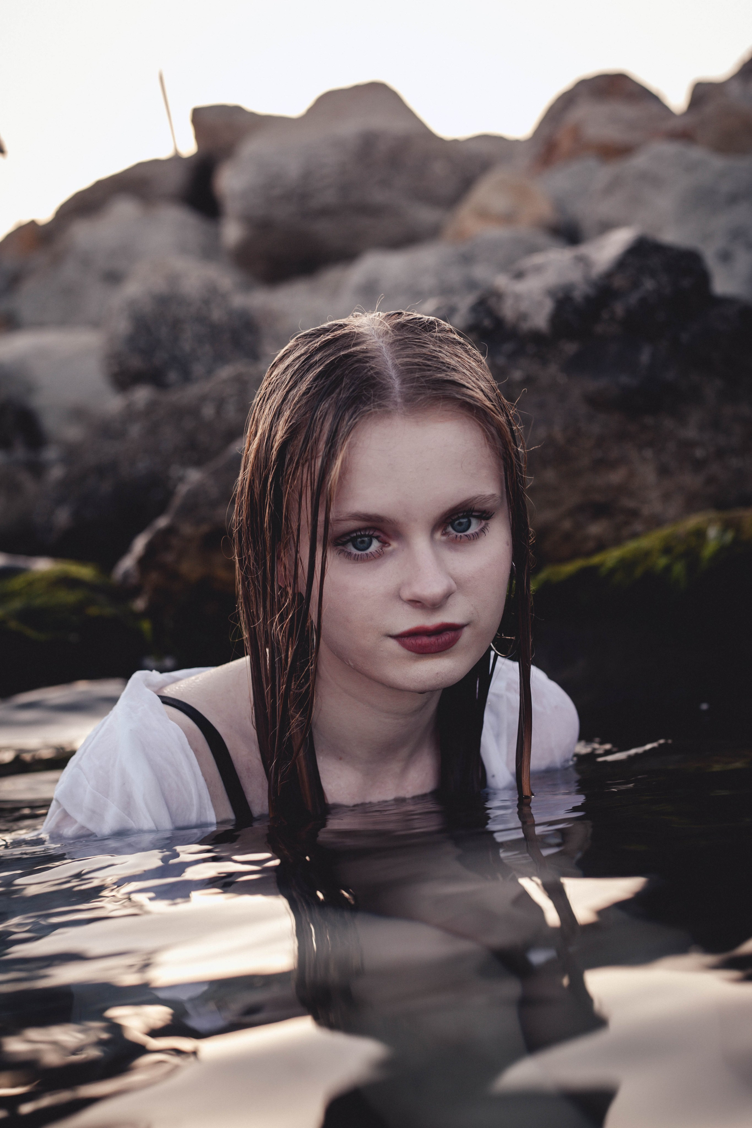 Поцелуи Волн. Уличный фотограф Города N