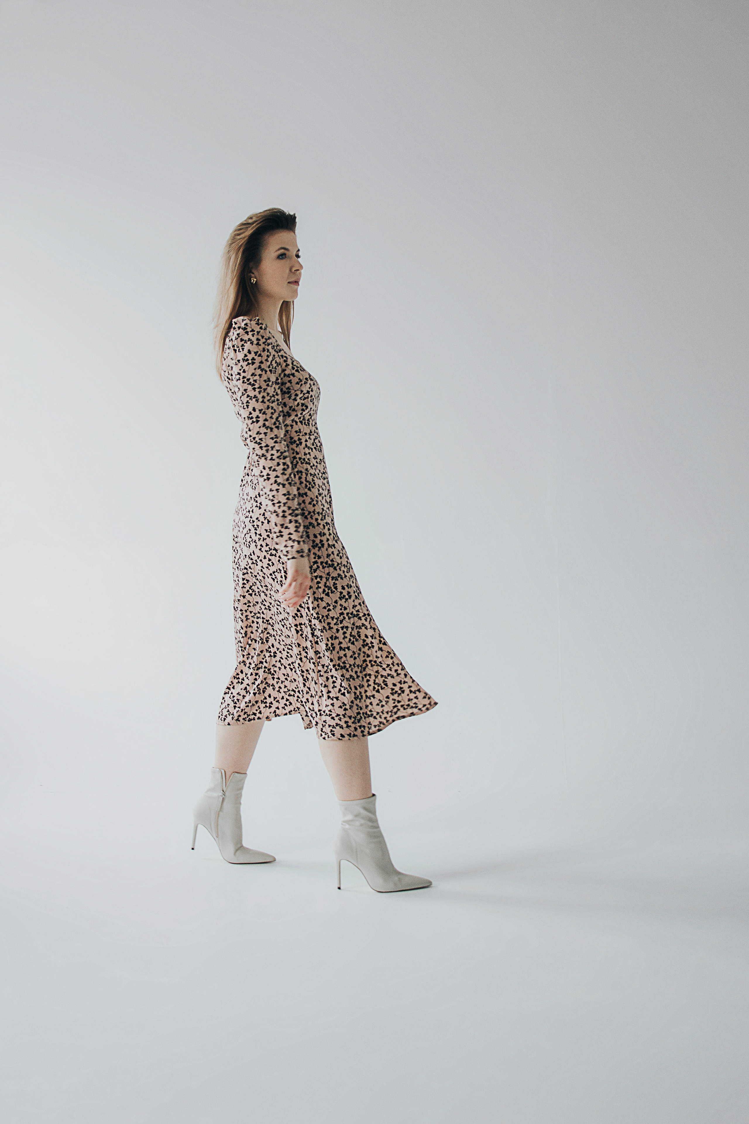 Стилист. Свадебный и портретный фотограф в Воронеже Вика Лихачева