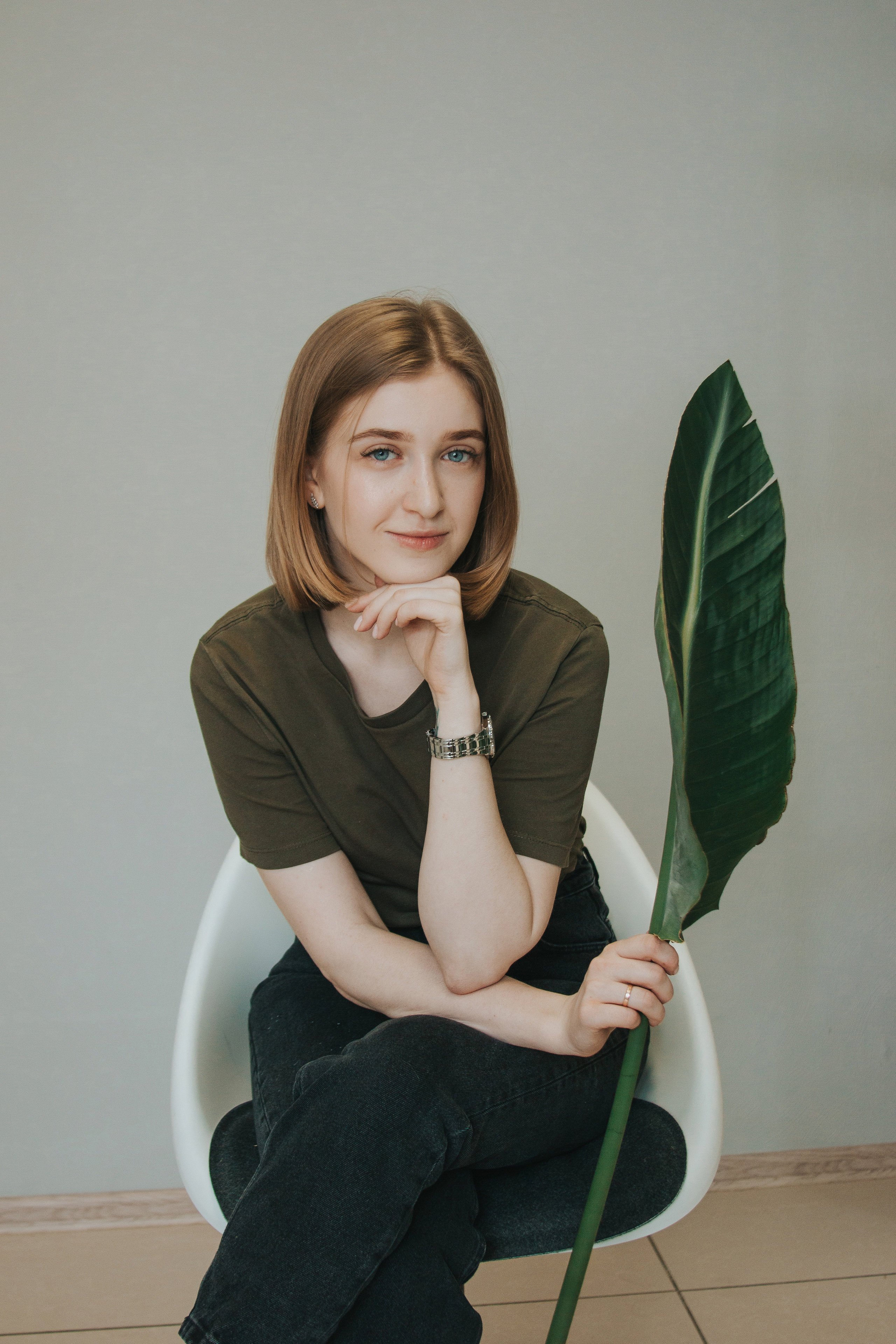 Мастер маникюра. Свадебный и портретный фотограф в Воронеже Вика Лихачева