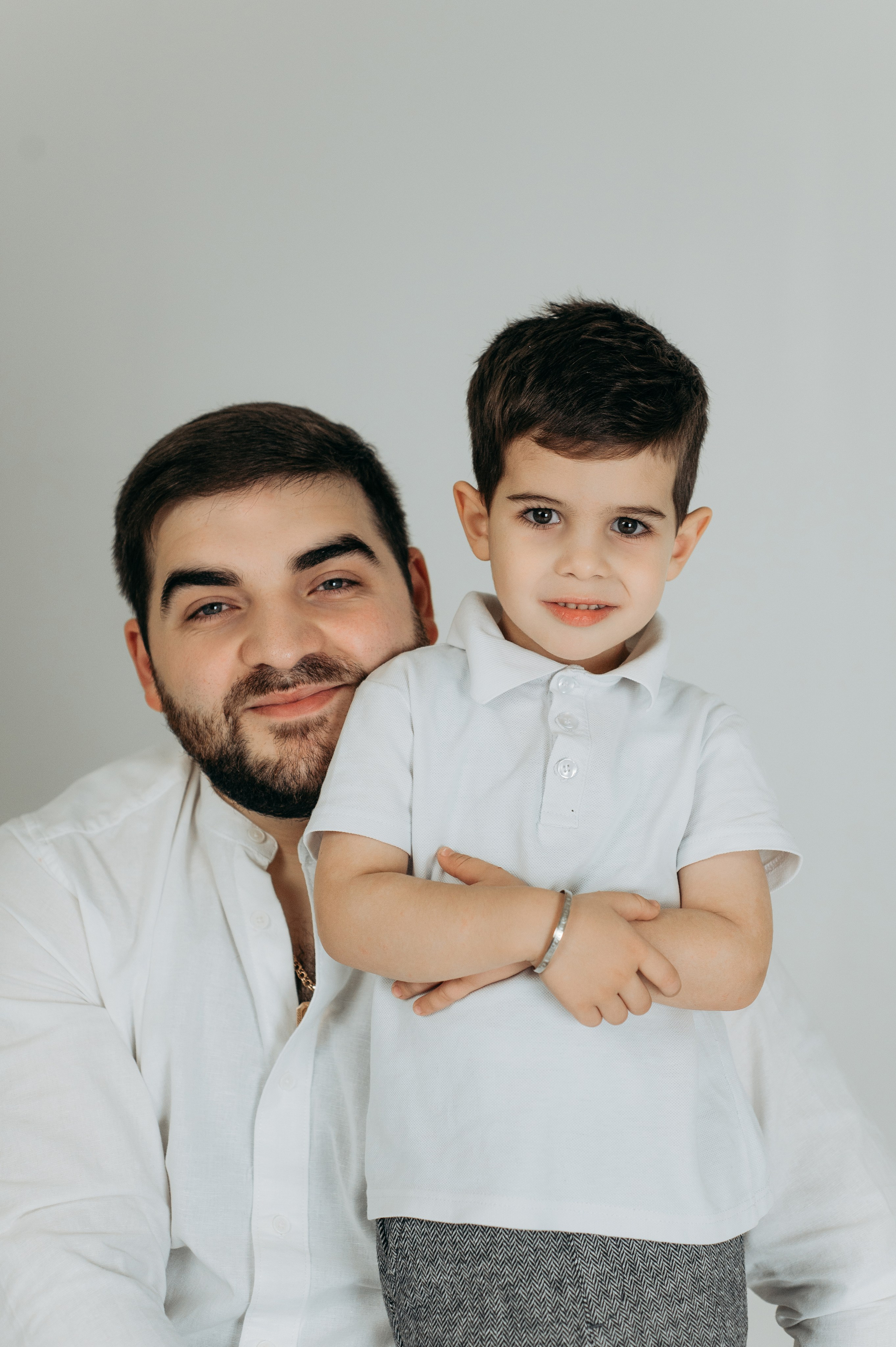 Семейная фотосессия на циклораме. Семейный и свадебный фотограф в Санкт-Петербурге Юлия Мельникова