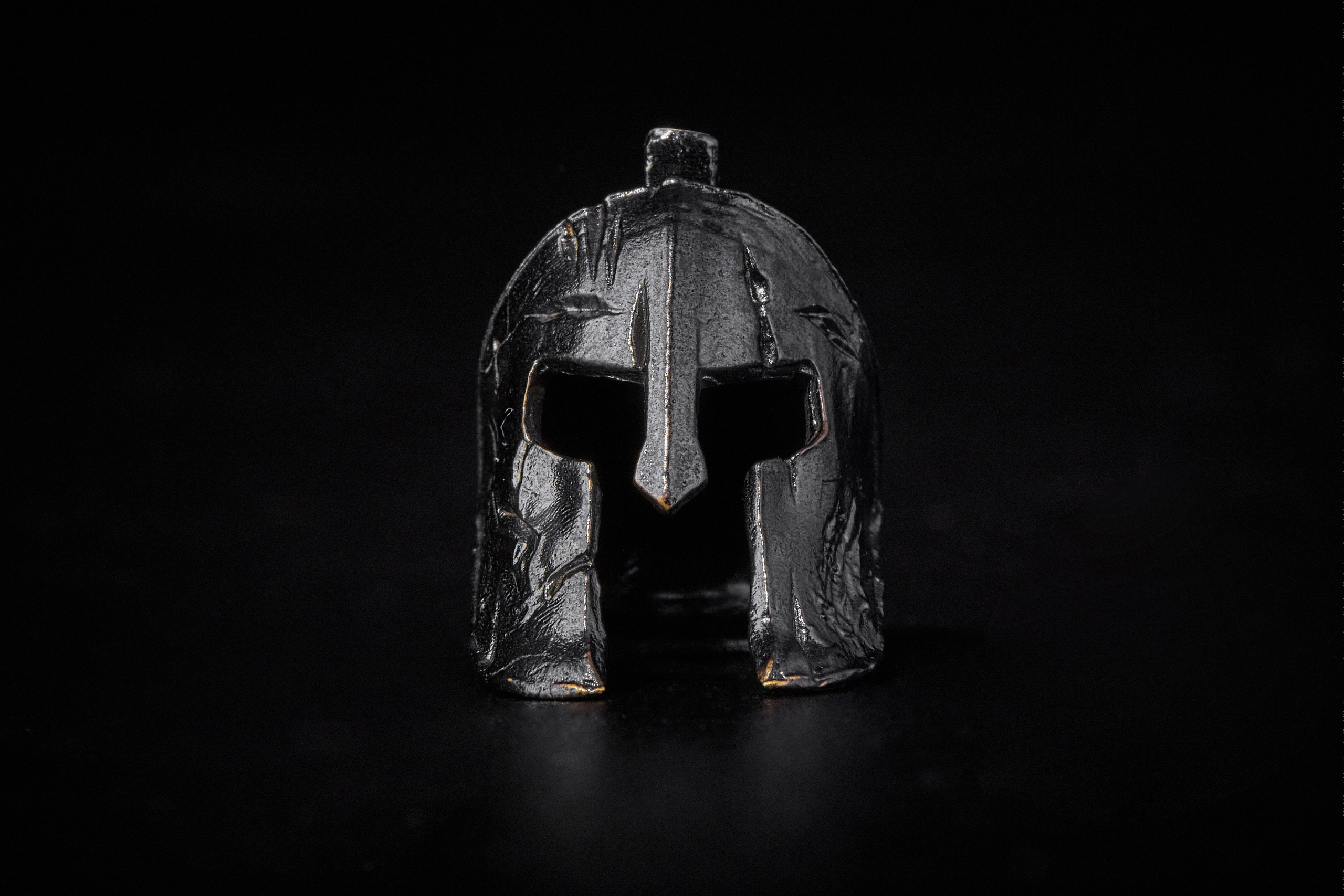 Мужская бижутерия на чёрном фоне. Фотограф Яковлев Роман — Красноярск