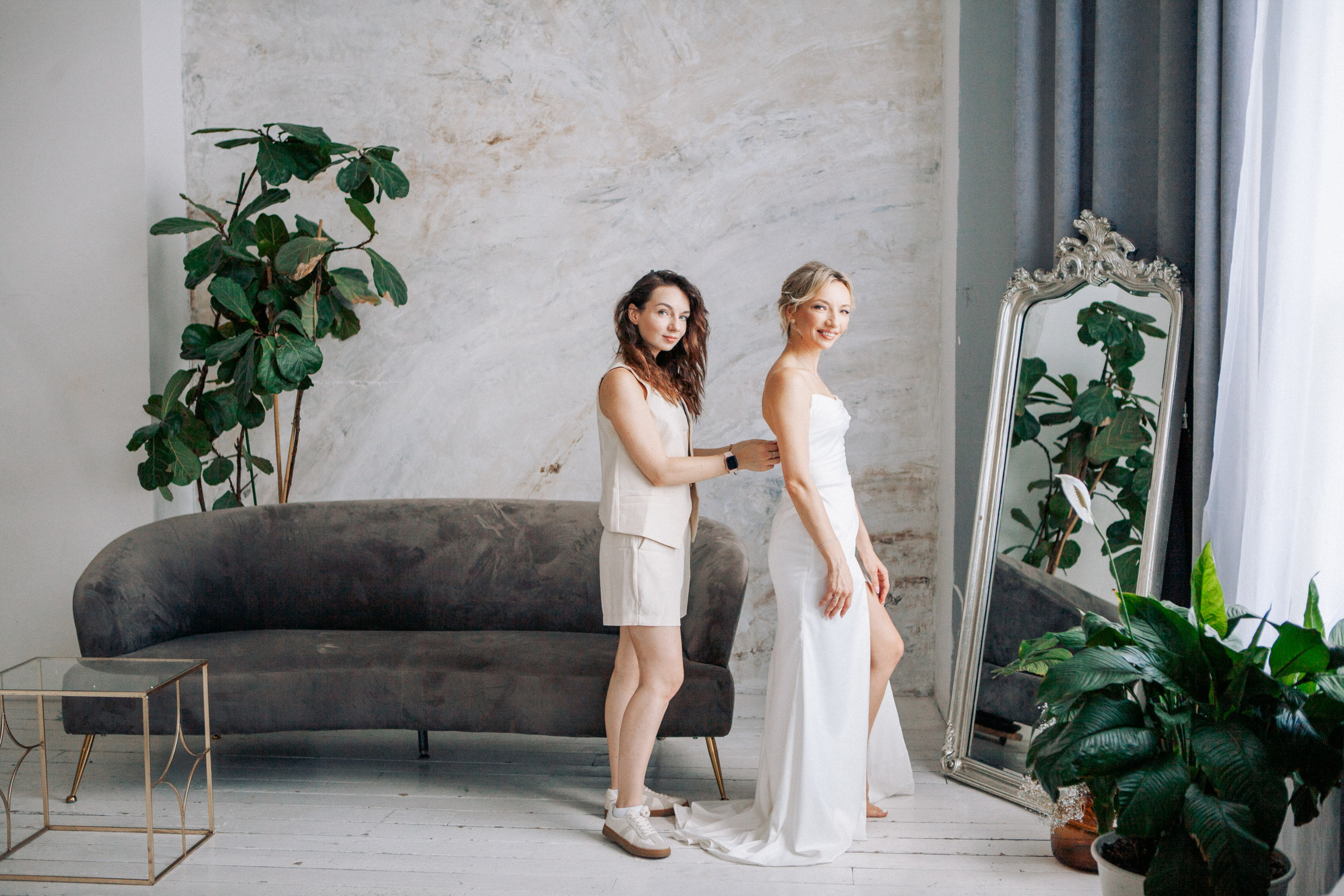 Утро невесты и фотосессия в гостинице radisson collection hotel moscow бывшая гостиница украина. Фотограф Ольга Ефремова