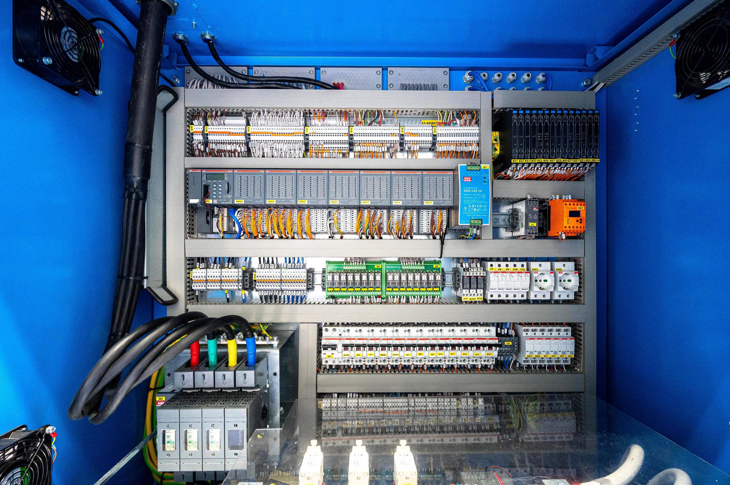 Промышленный фотограф. Интерьерный фотограф. Фото- видеосъемка недвижимости Санкт-Петербург