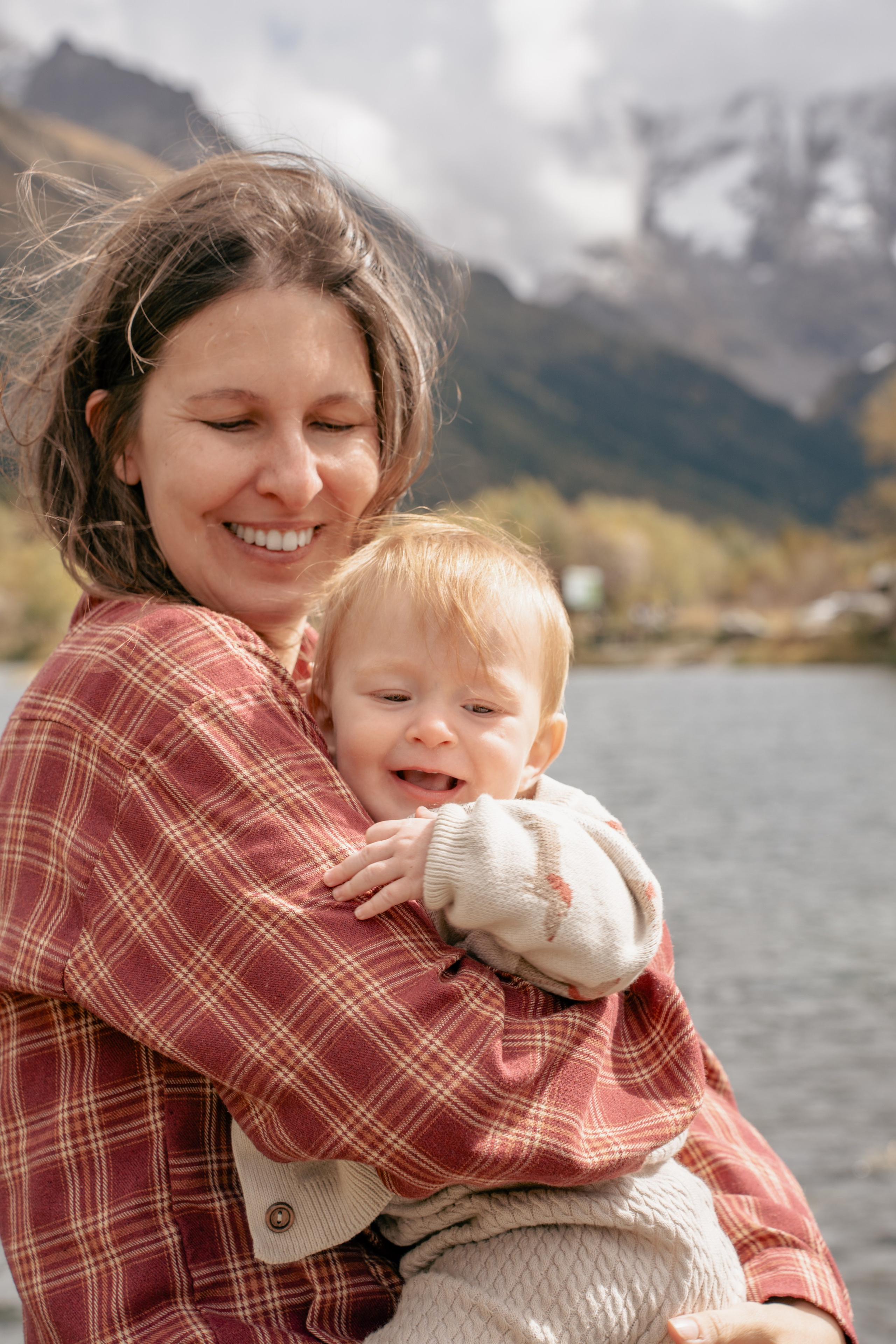 Семейная фотосессия в Домбае. Фотограф КМВ|ГОРЫ Пятигорск Железноводск Ессентуки Кисловодск Домбай Архыз Эльбрус