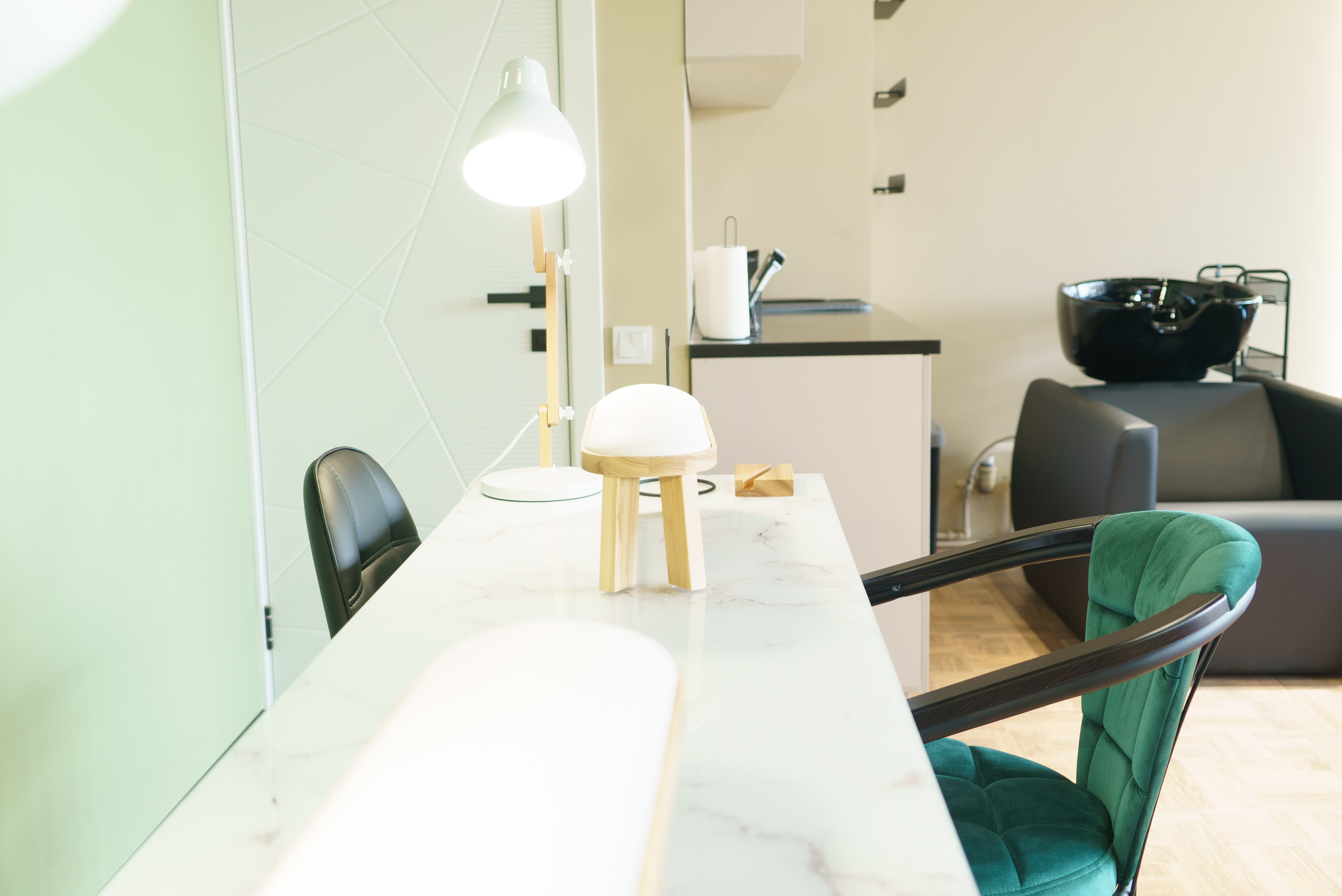 Профессиональная интерьерная фото и видео съемка студий красоты Яркая интерьерная фотосъемка для бьюти-коворкинга и студий. Шедевры для Вас! Фотограф и Видеограф в Краснодаре Пахиев Руслан