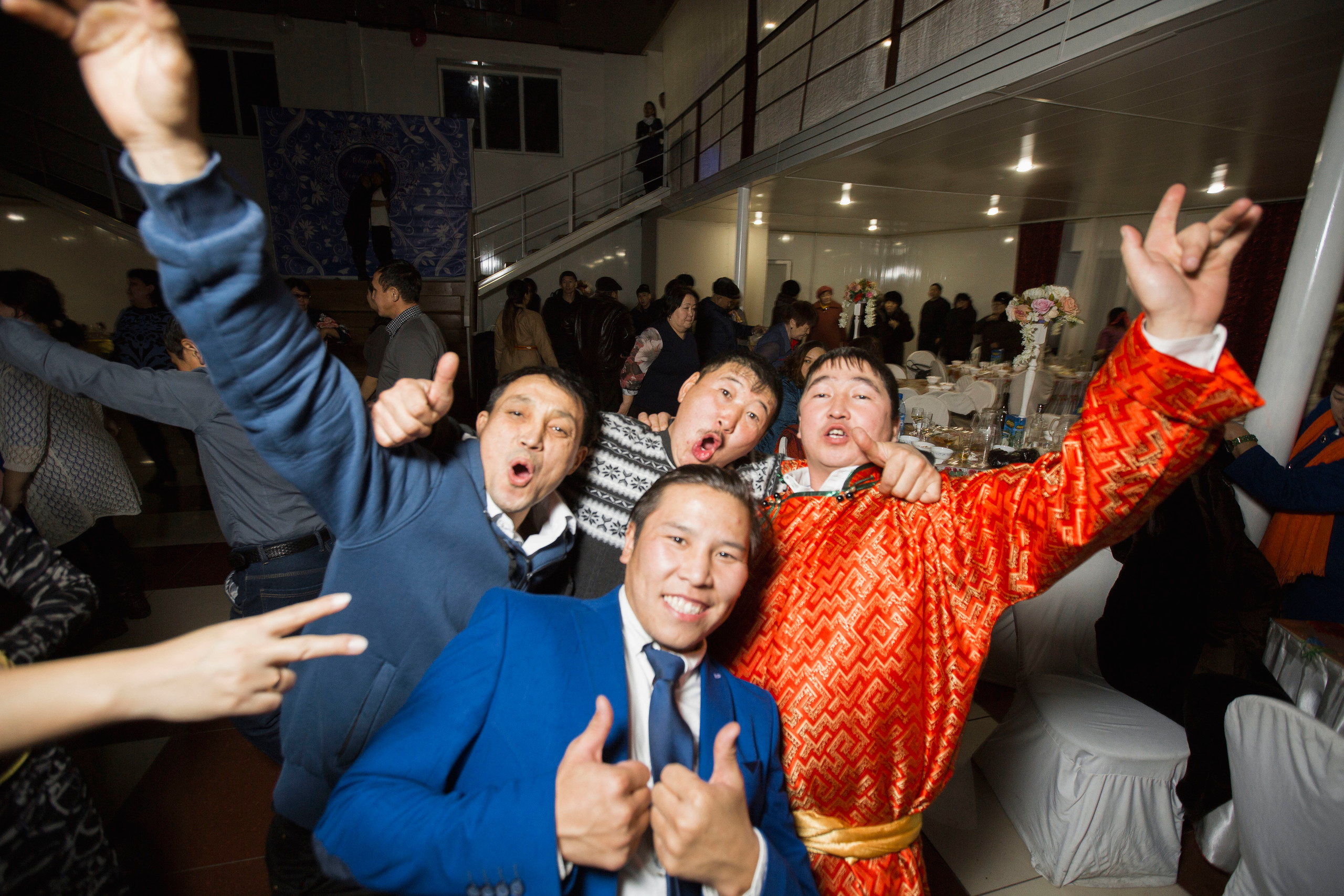 Дойур и Алёна. Свадебный фотограф в Кызыле Ай-Херел Ондар