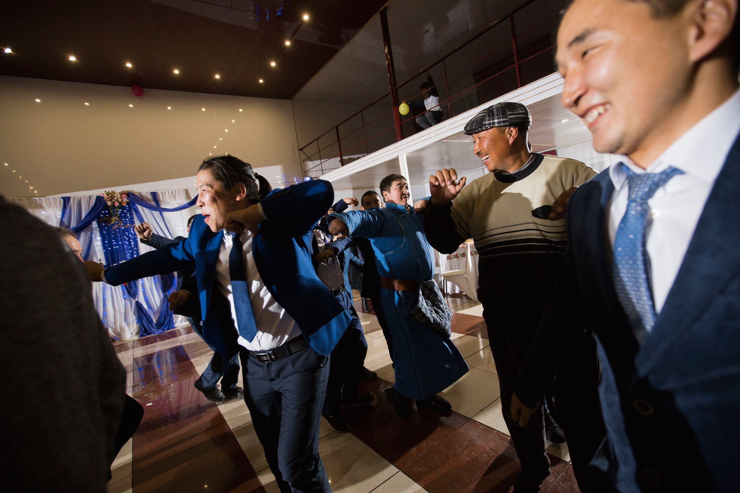 Дойур и Алёна. Свадебный фотограф в Кызыле Ай-Херел Ондар