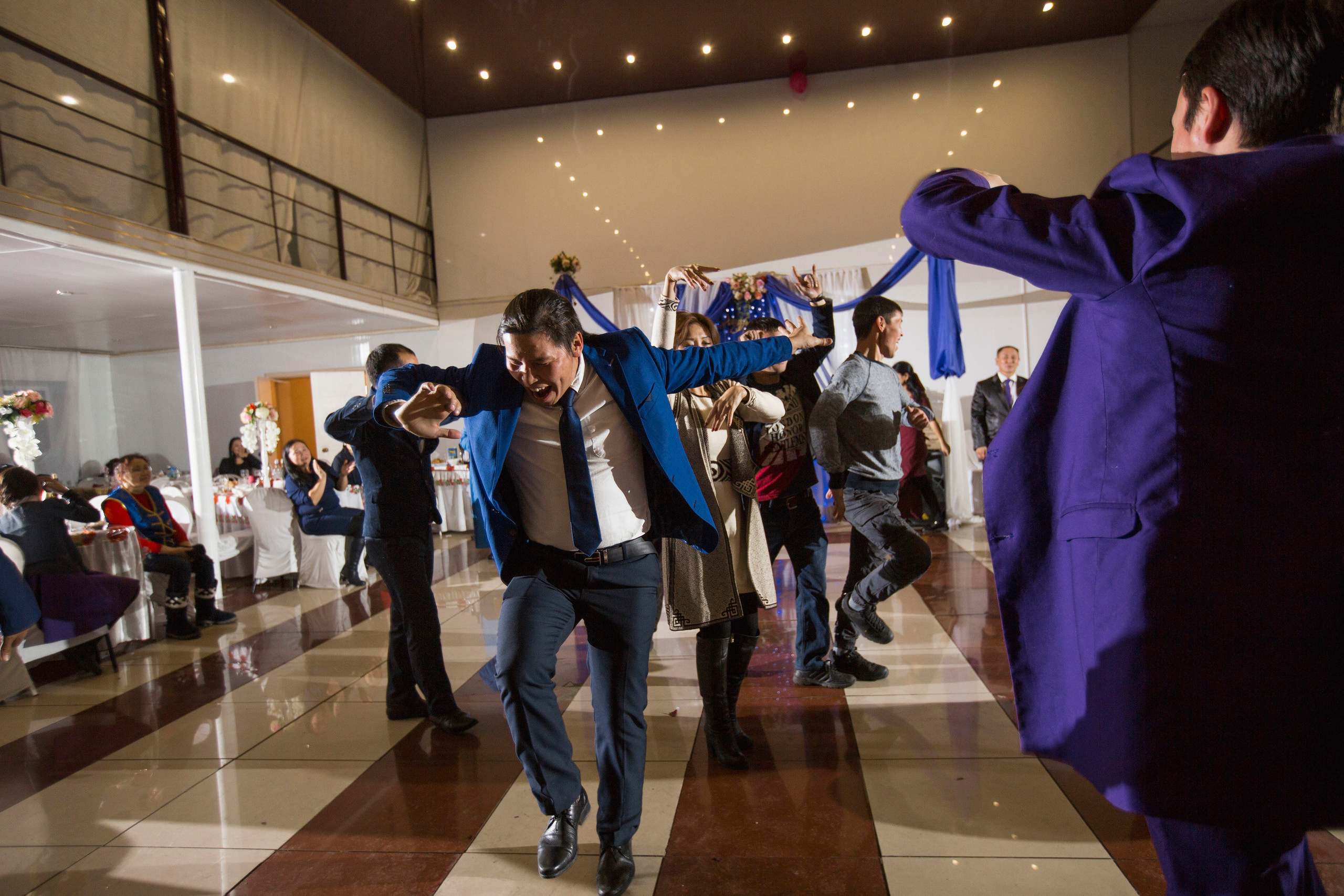 Дойур и Алёна. Свадебный фотограф в Кызыле Ай-Херел Ондар