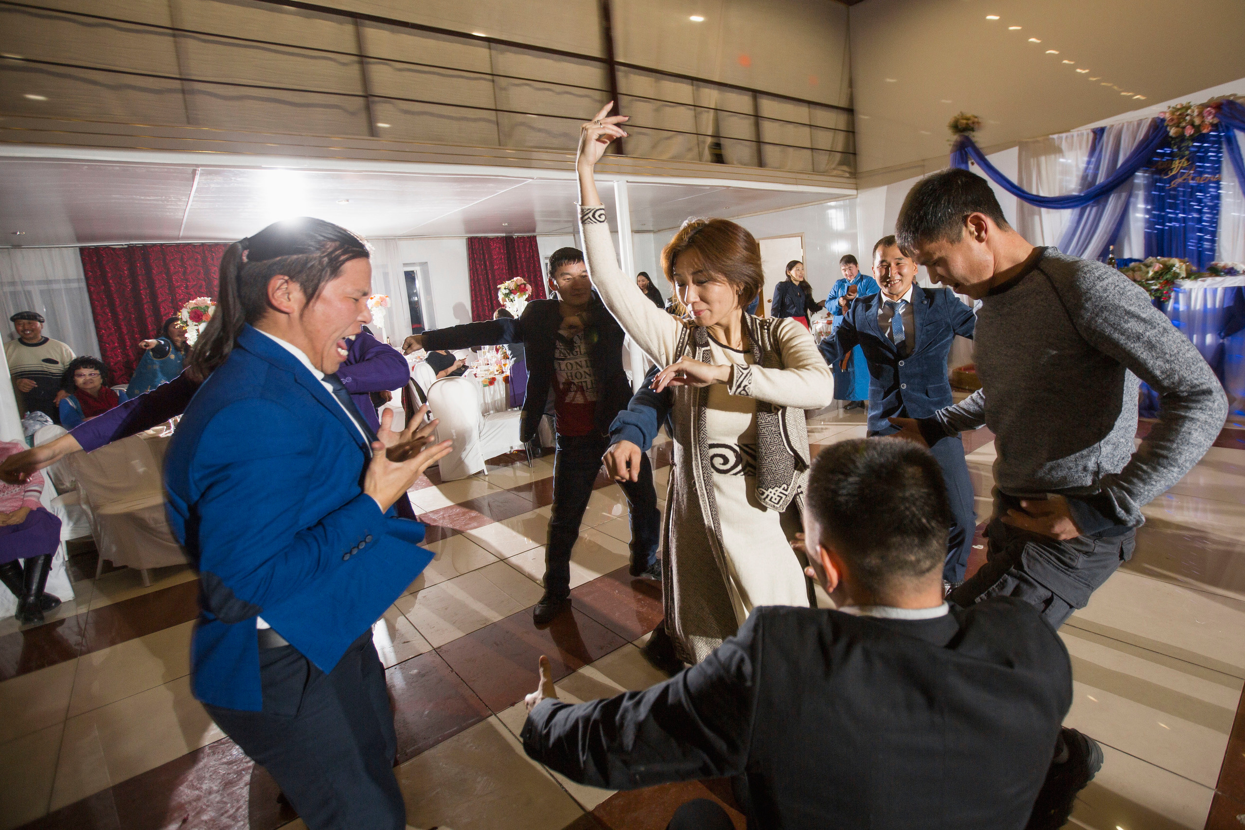 Дойур и Алёна. Свадебный фотограф в Кызыле Ай-Херел Ондар