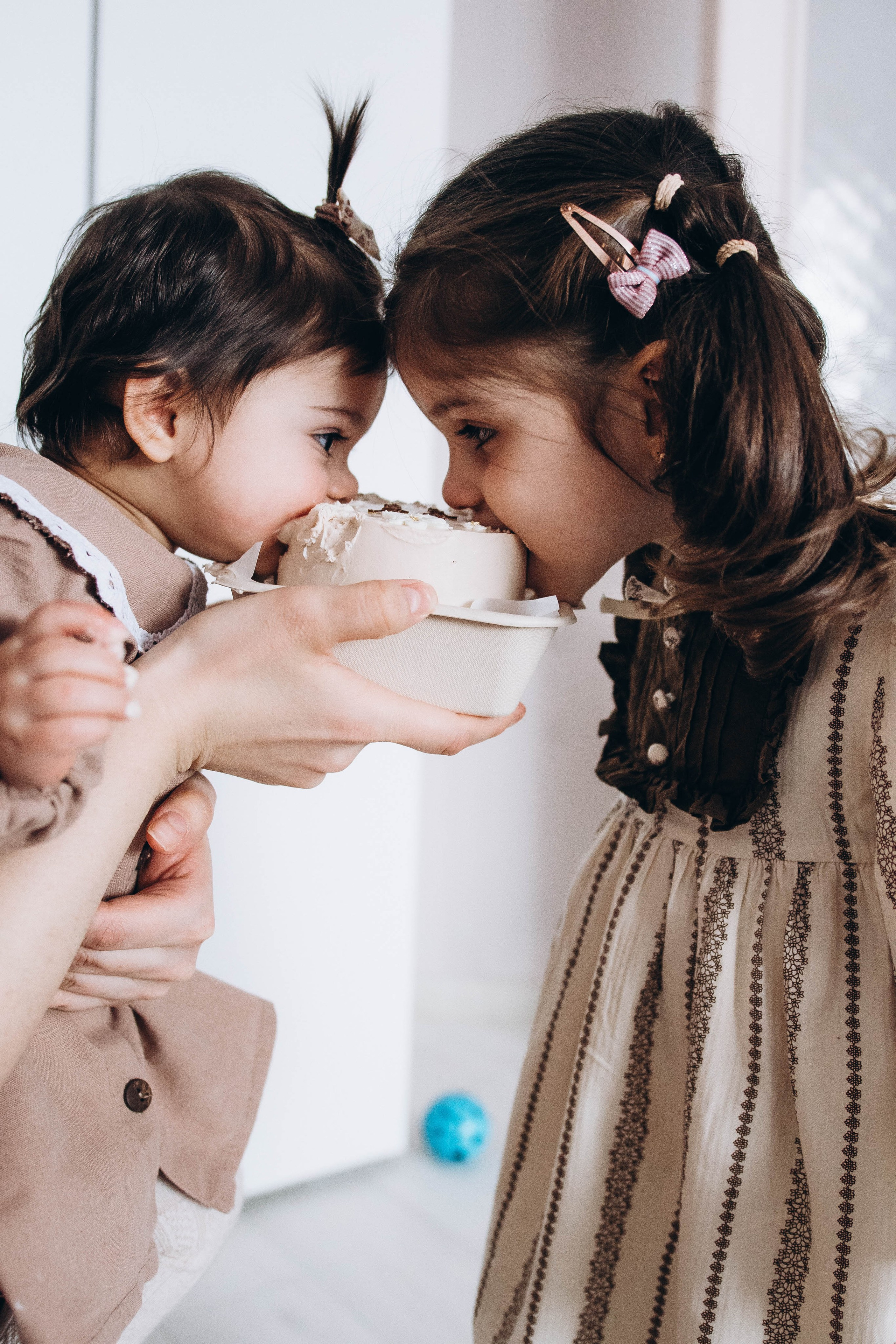 Дженнет с дочками)