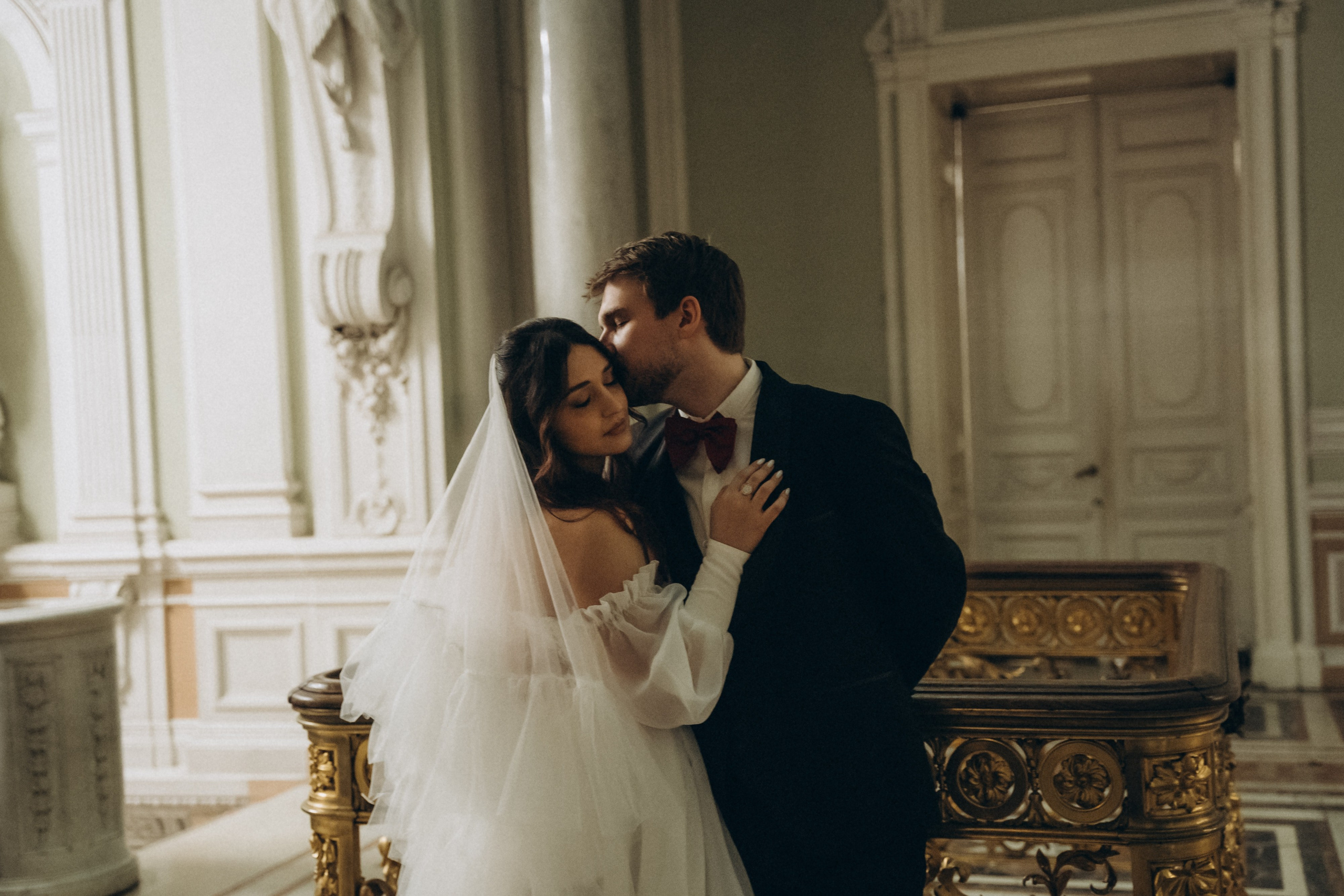 Любовь в 1-м Дворце Бракосочетания. Фотограф в Санкт-Петербурге — Лучина Екатерина