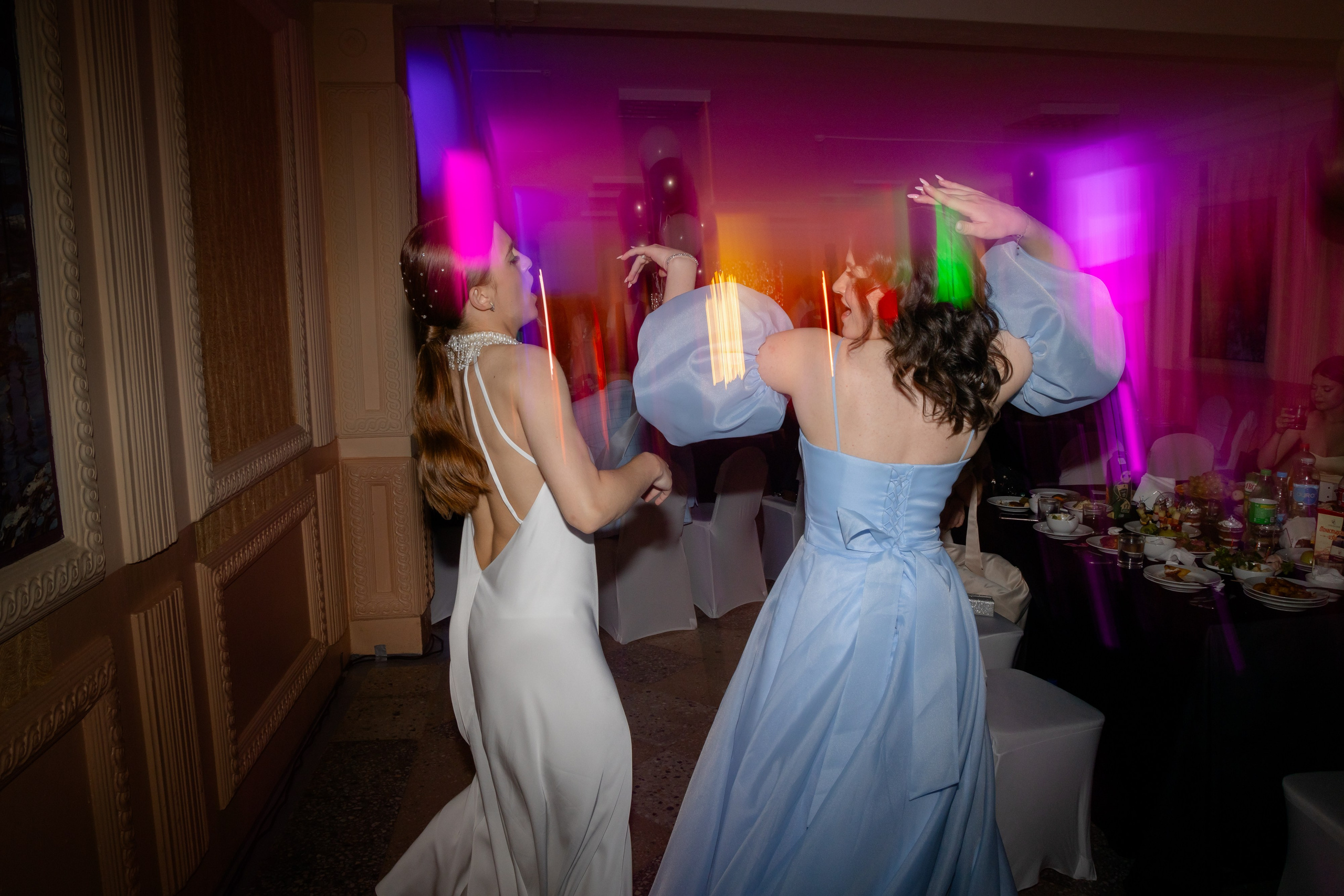 Школьный выпускной 2024 год в Соколе (Минск). Свадебный фотограф в Минске/Беларуси Сергей Спиридонов