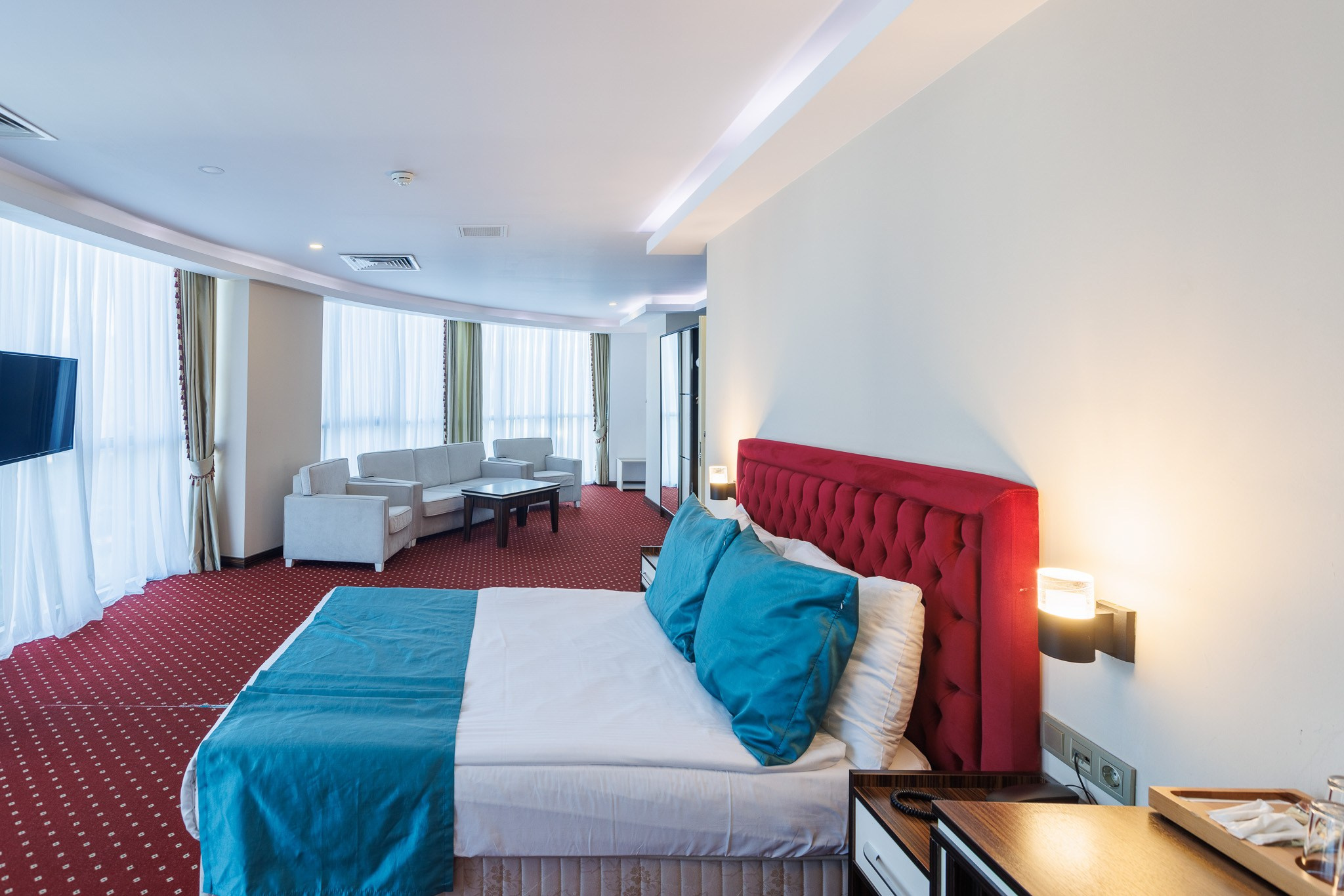 SKY TOWER (METRO CITY). Режиссёр, клипмейкер, фотограф — Андрей Охота