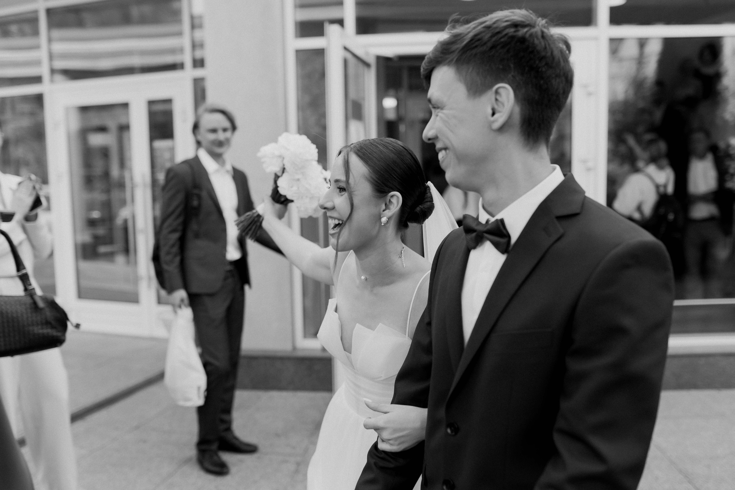 Саша и Алёна | Регистрация в ЗАГСе | Свадьба 21.09.2024. Свадебный фотограф Новосибирск | Готовность фото от 14 дней