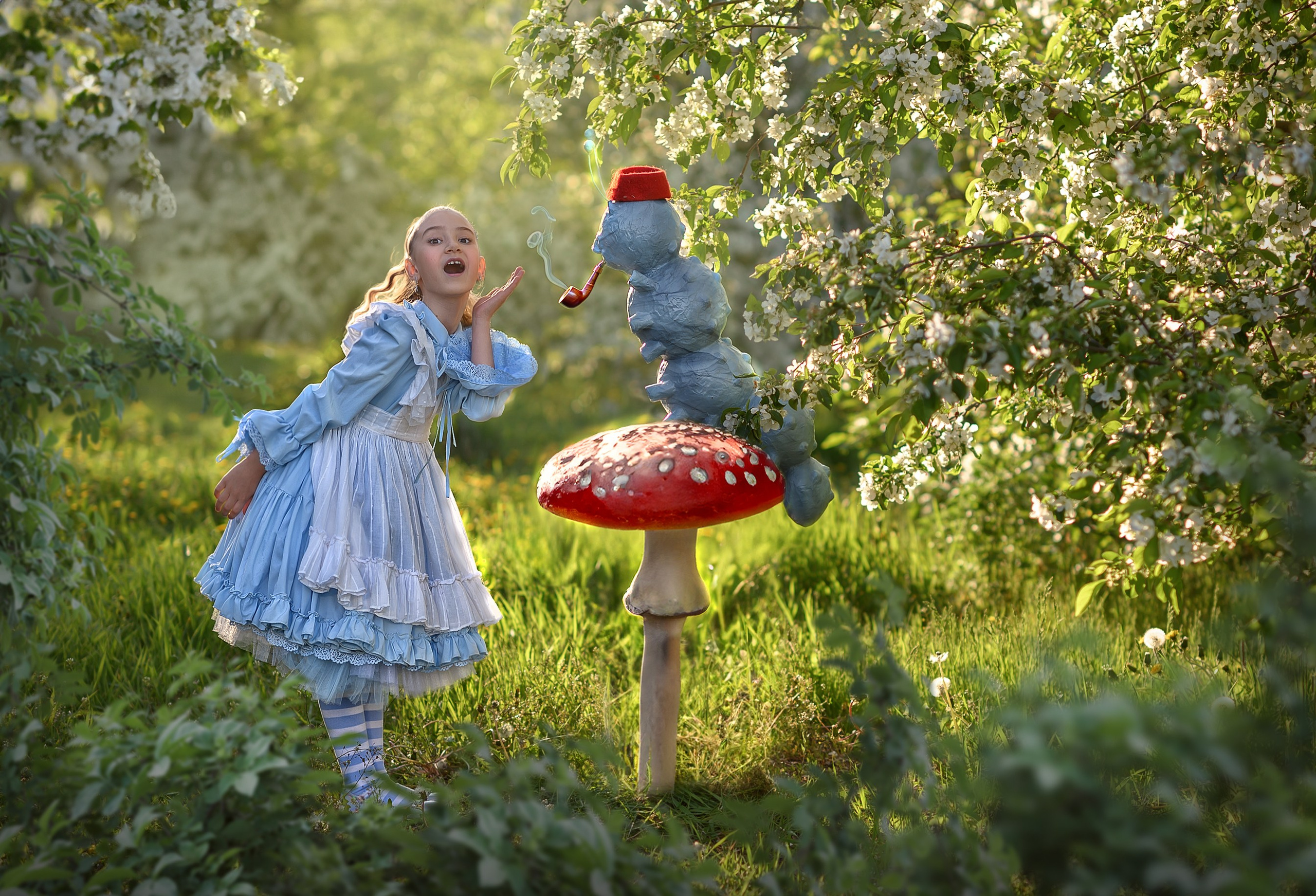 АЛИСА В ЦВЕТЕНИИ. Семейный фотограф Екатеринбург Лора Мур