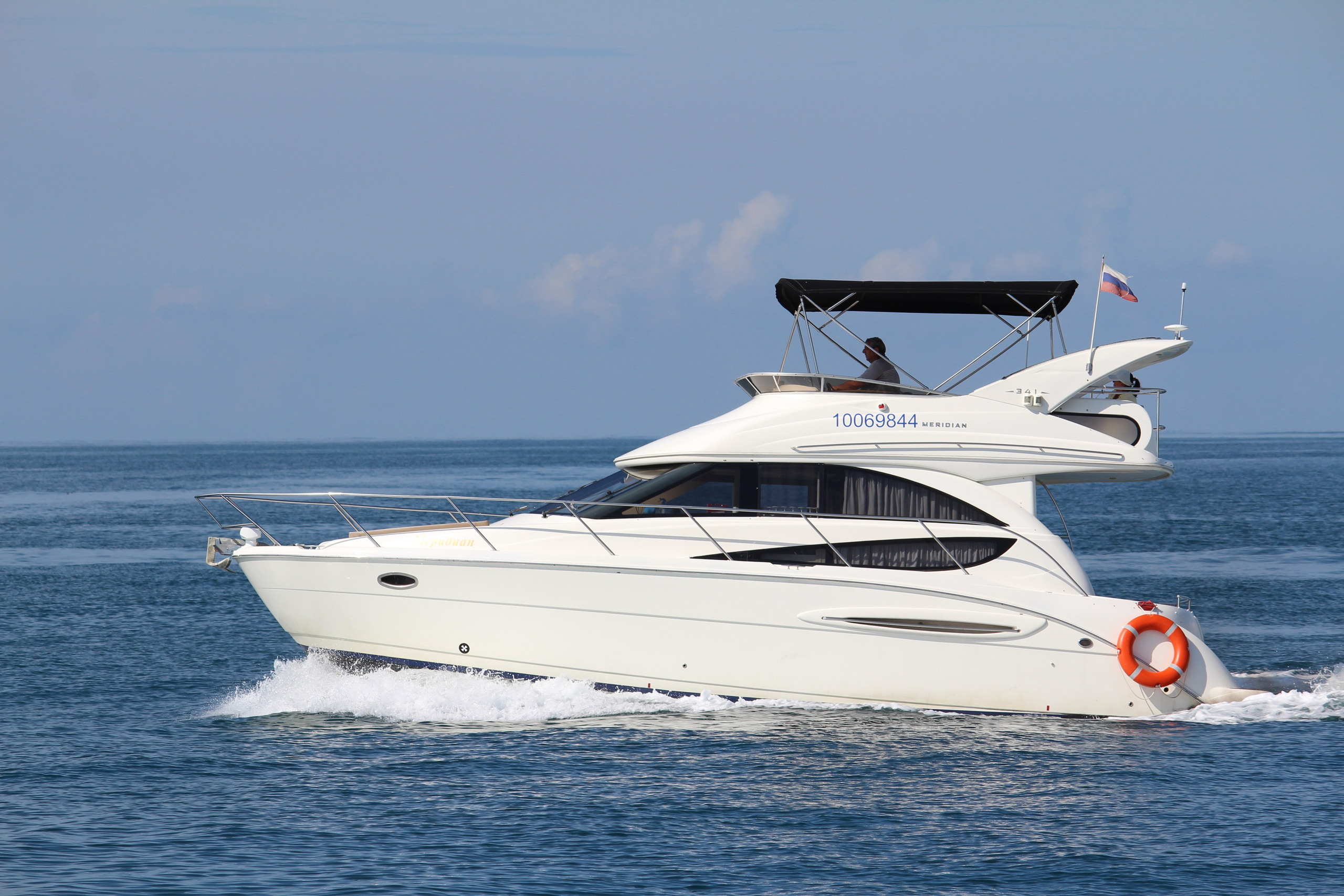 Яхта Меридиан Аренда Яхты в Сочи Яхтанаморе YACHTNAMORE YACHTANAMORE