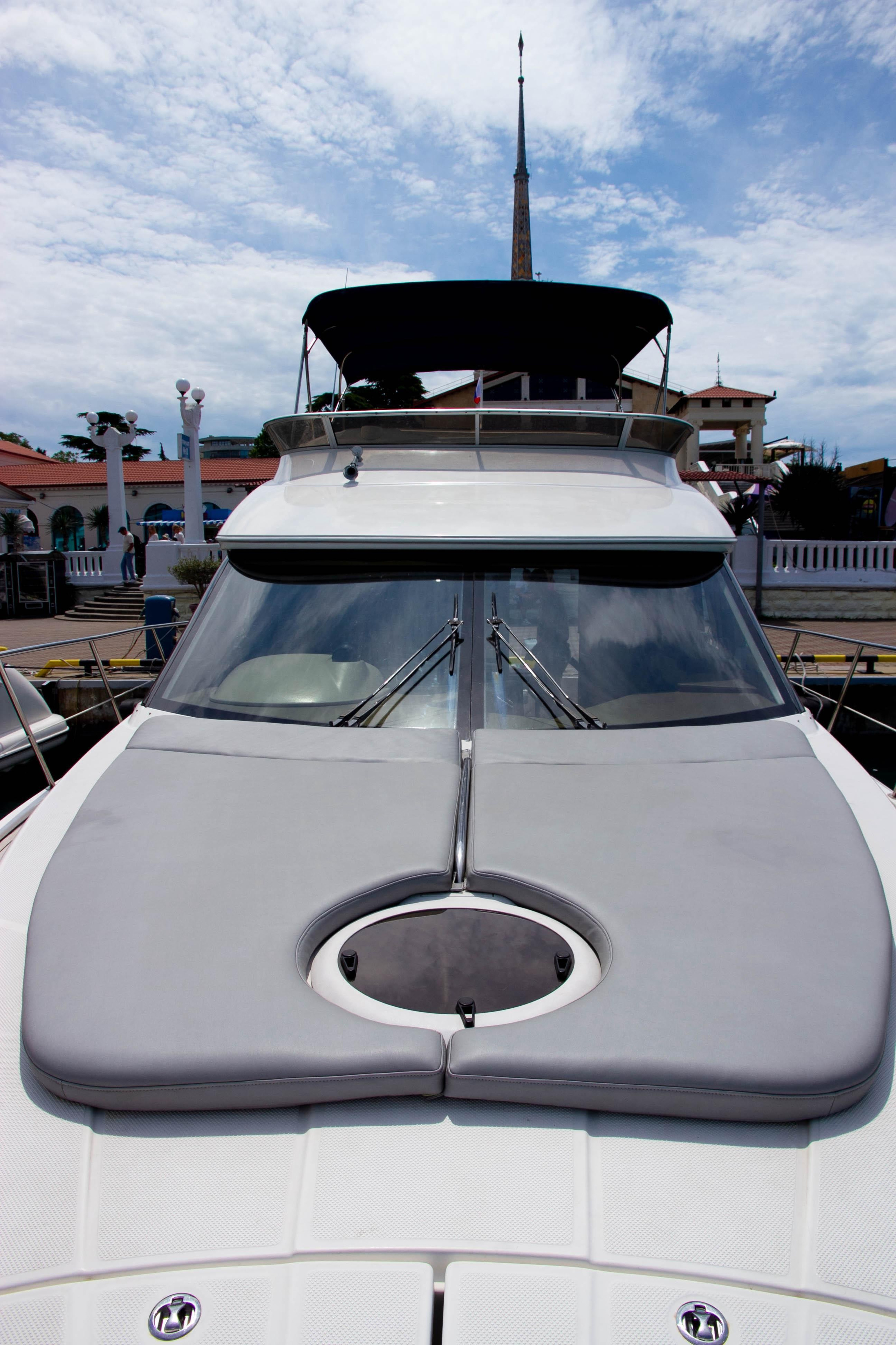 Яхта Принц Аренда Яхты в Сочи Яхтанаморе YACHTNAMORE YACHTANAMORE