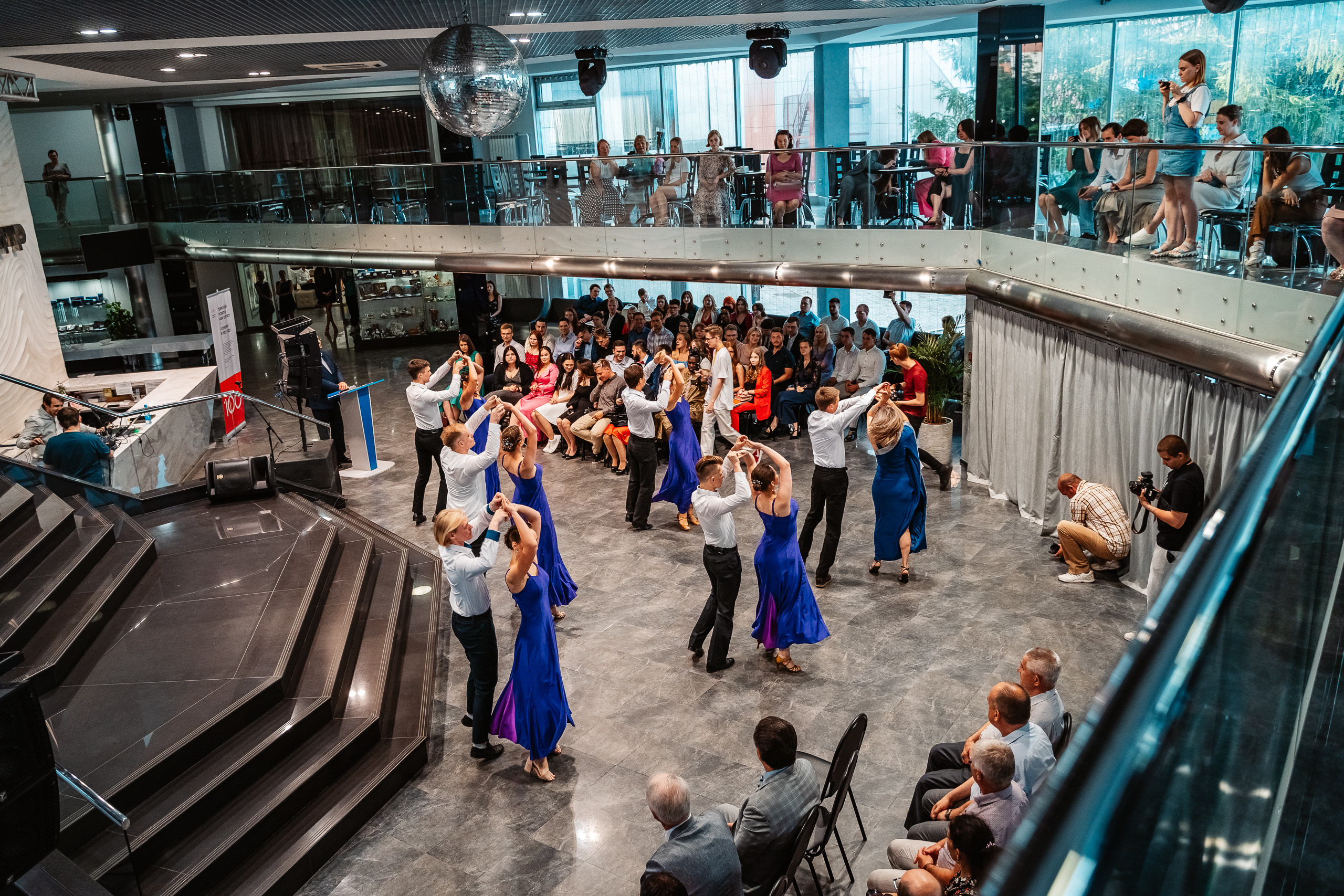 Выпускной. Фотограф Леонид Смирнов | Репортажи | Автосъемки | Выпускные