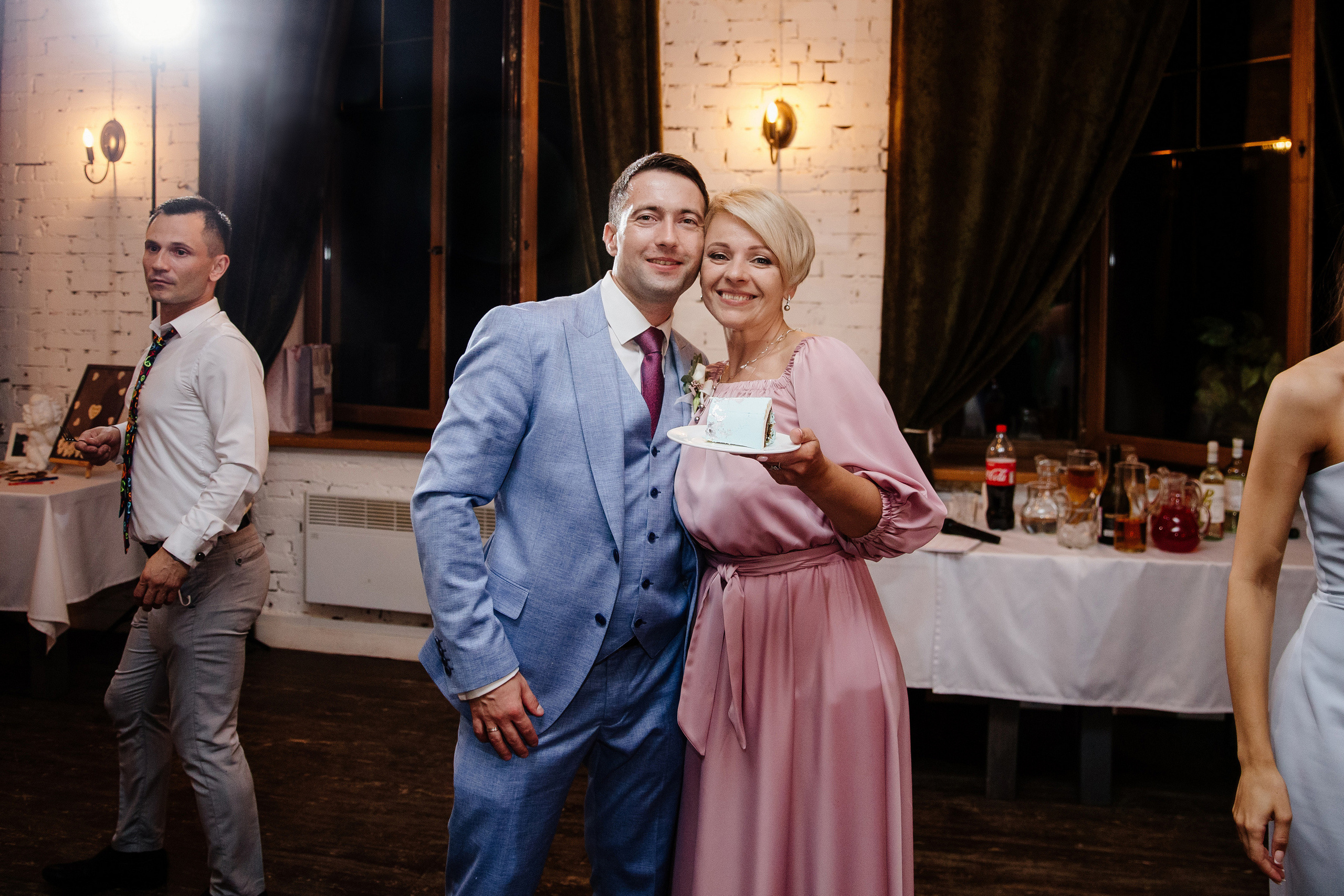 Свадебная фотосессия в Кусково. Свадебный банкет в Forest Hall Форест Холл. Свадьба в Сокольниках. Свадебный и семейный фотограф Екатерина Иванова