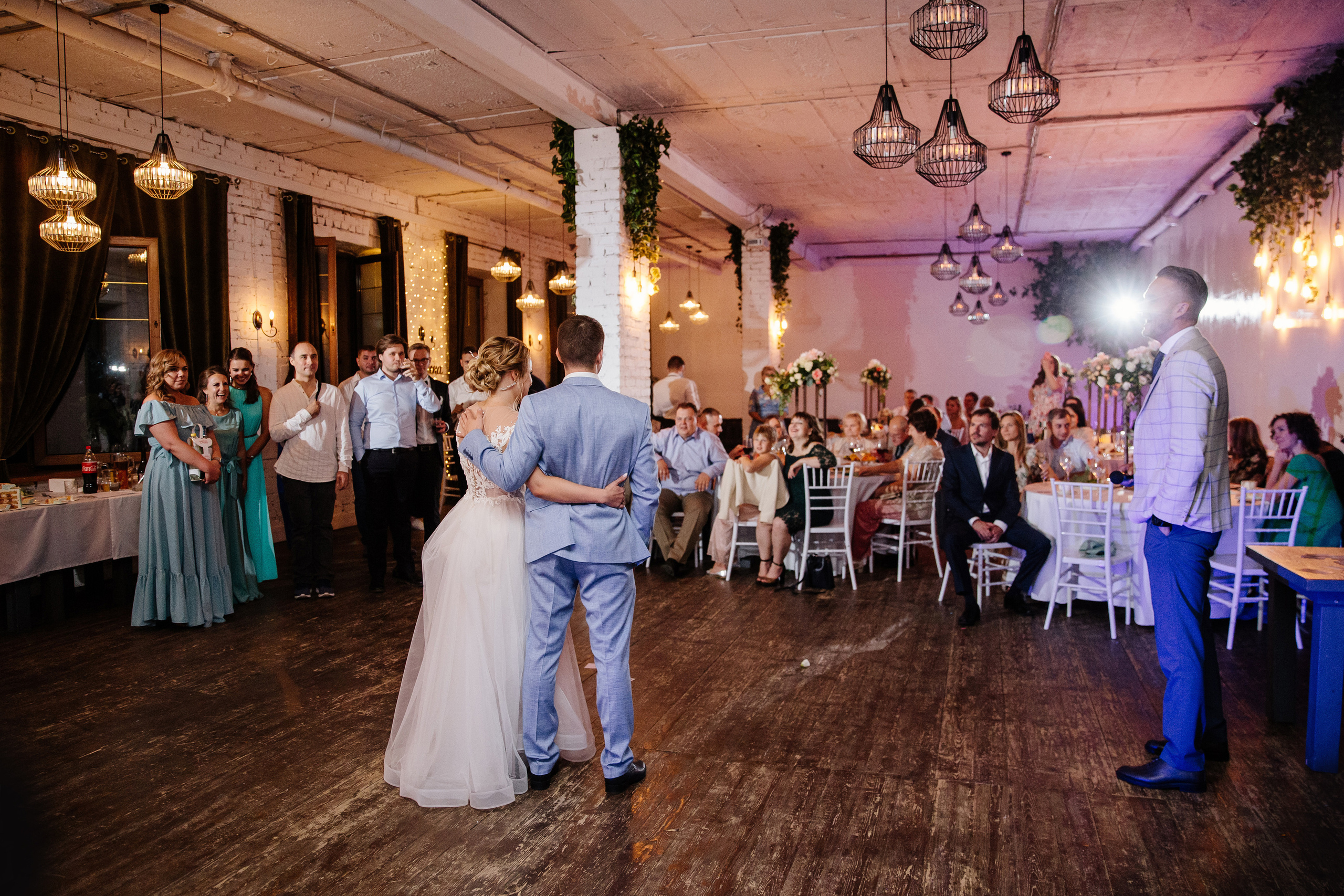 Свадебная фотосессия в Кусково. Свадебный банкет в Forest Hall Форест Холл. Свадьба в Сокольниках. Свадебный и семейный фотограф Екатерина Иванова