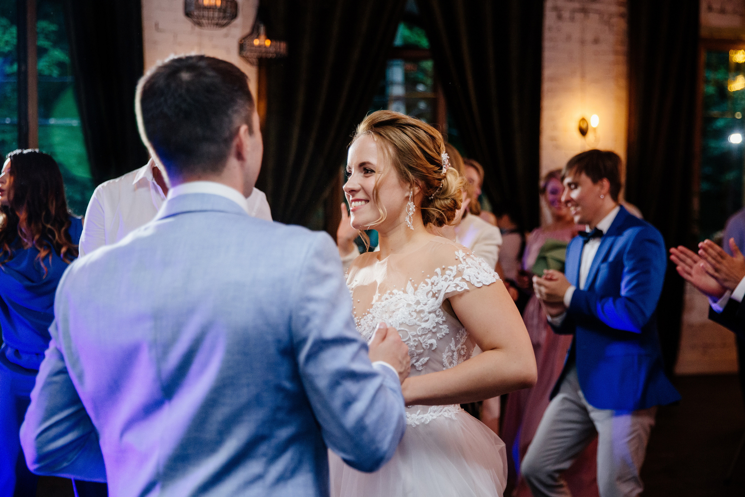 Свадебная фотосессия в Кусково. Свадебный банкет в Forest Hall Форест Холл. Свадьба в Сокольниках. Свадебный и семейный фотограф Екатерина Иванова