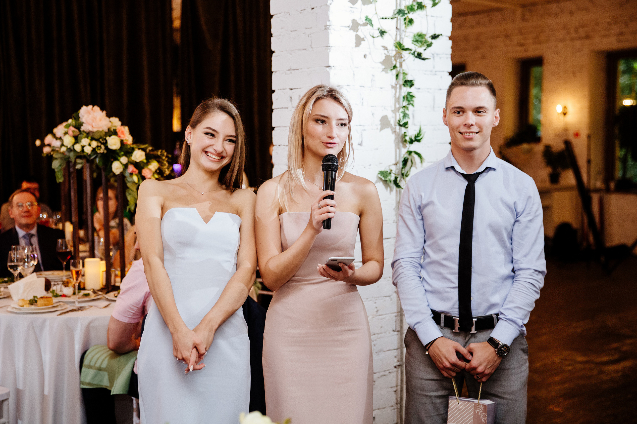 Свадебная фотосессия в Кусково. Свадебный банкет в Forest Hall Форест Холл. Свадьба в Сокольниках. Свадебный и семейный фотограф Екатерина Иванова