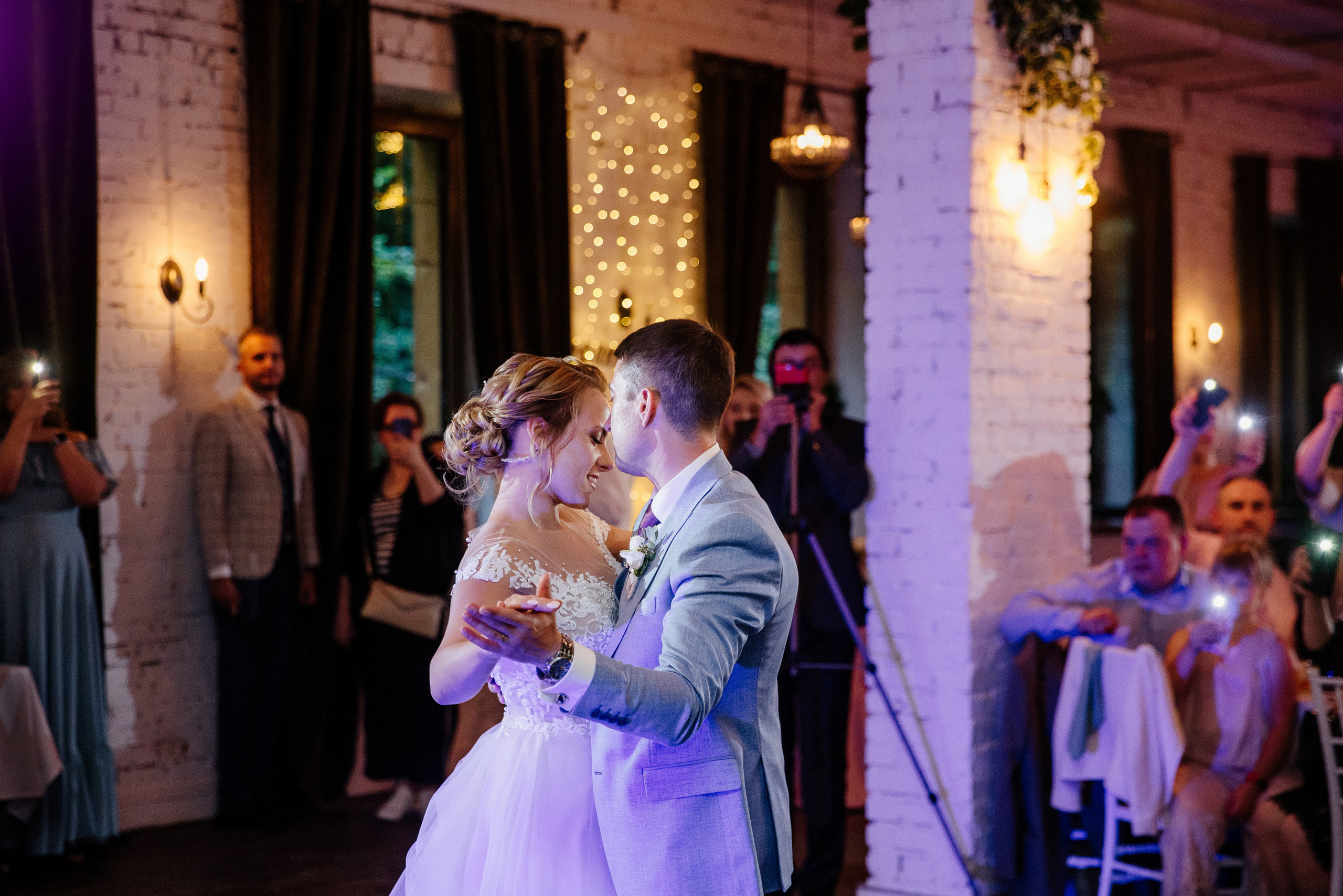 Свадебная фотосессия в Кусково. Свадебный банкет в Forest Hall Форест Холл. Свадьба в Сокольниках. Свадебный и семейный фотограф Екатерина Иванова