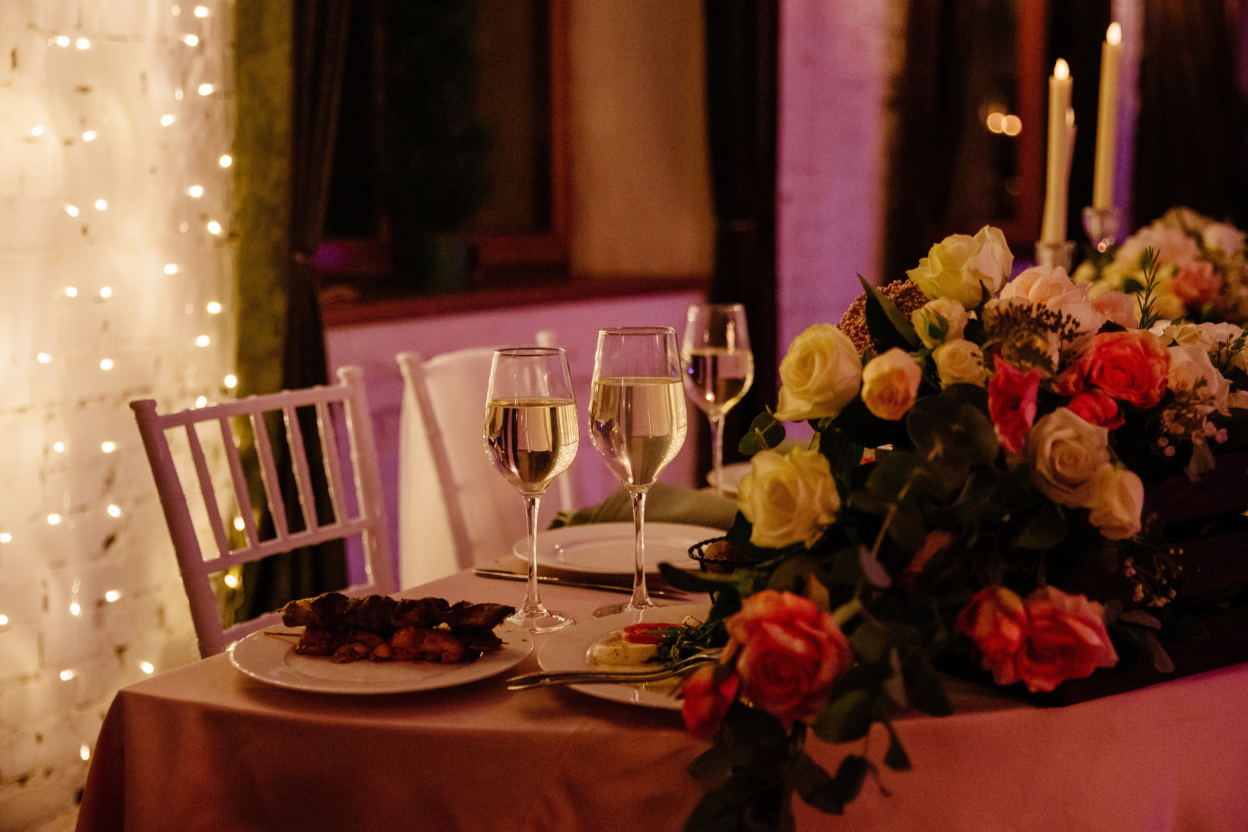 Свадебная фотосессия в Кусково. Свадебный банкет в Forest Hall Форест Холл. Свадьба в Сокольниках. Свадебный и семейный фотограф Екатерина Иванова