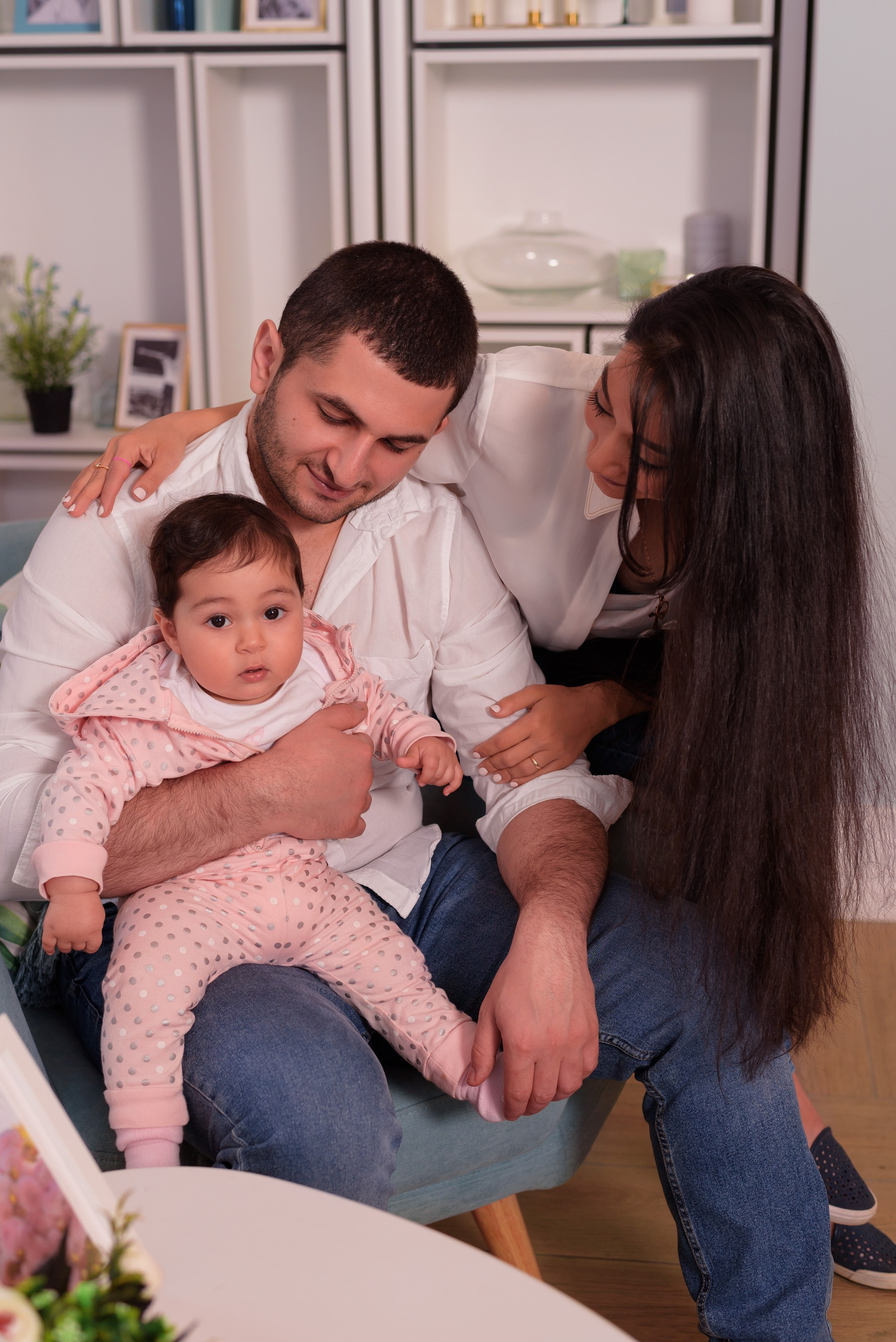 Съёмка семьи Рузанны и Каро. Фотограф, ретушёр, графический дизайнер в Петербурге Борякина Настя