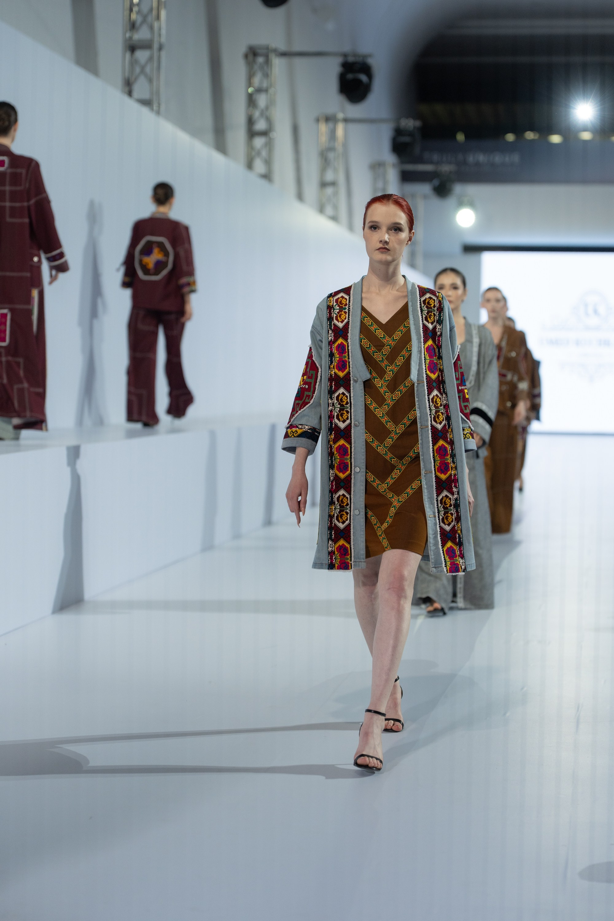 Umed Kuchkaliev. Сайт Алматинского НЮ АРТ, будуар и фэшн фотографа Дениса Карпенко