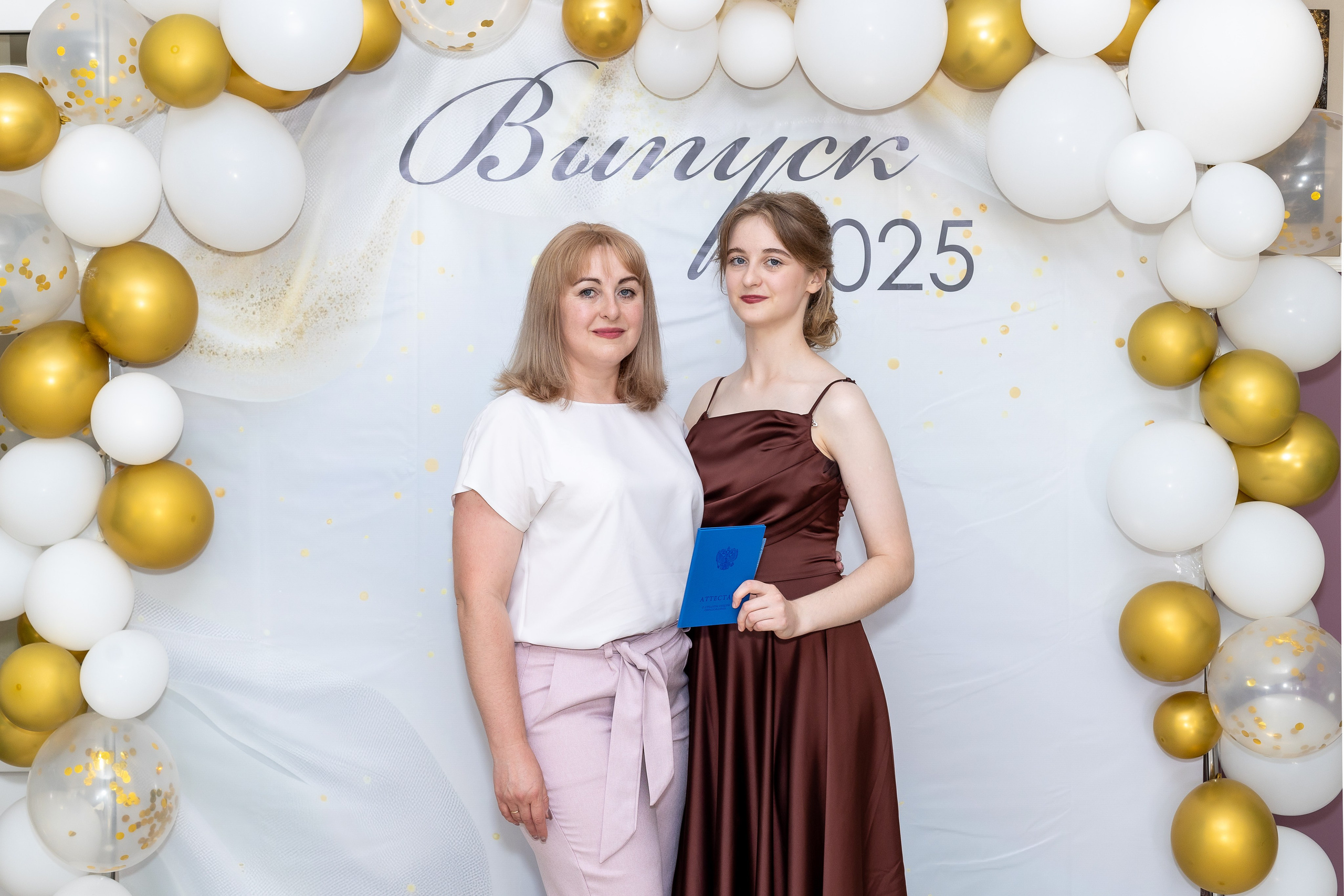 Вручение аттестата 2025. Выпускные альбомы Майкоп, Краснодар Елена Золотарева