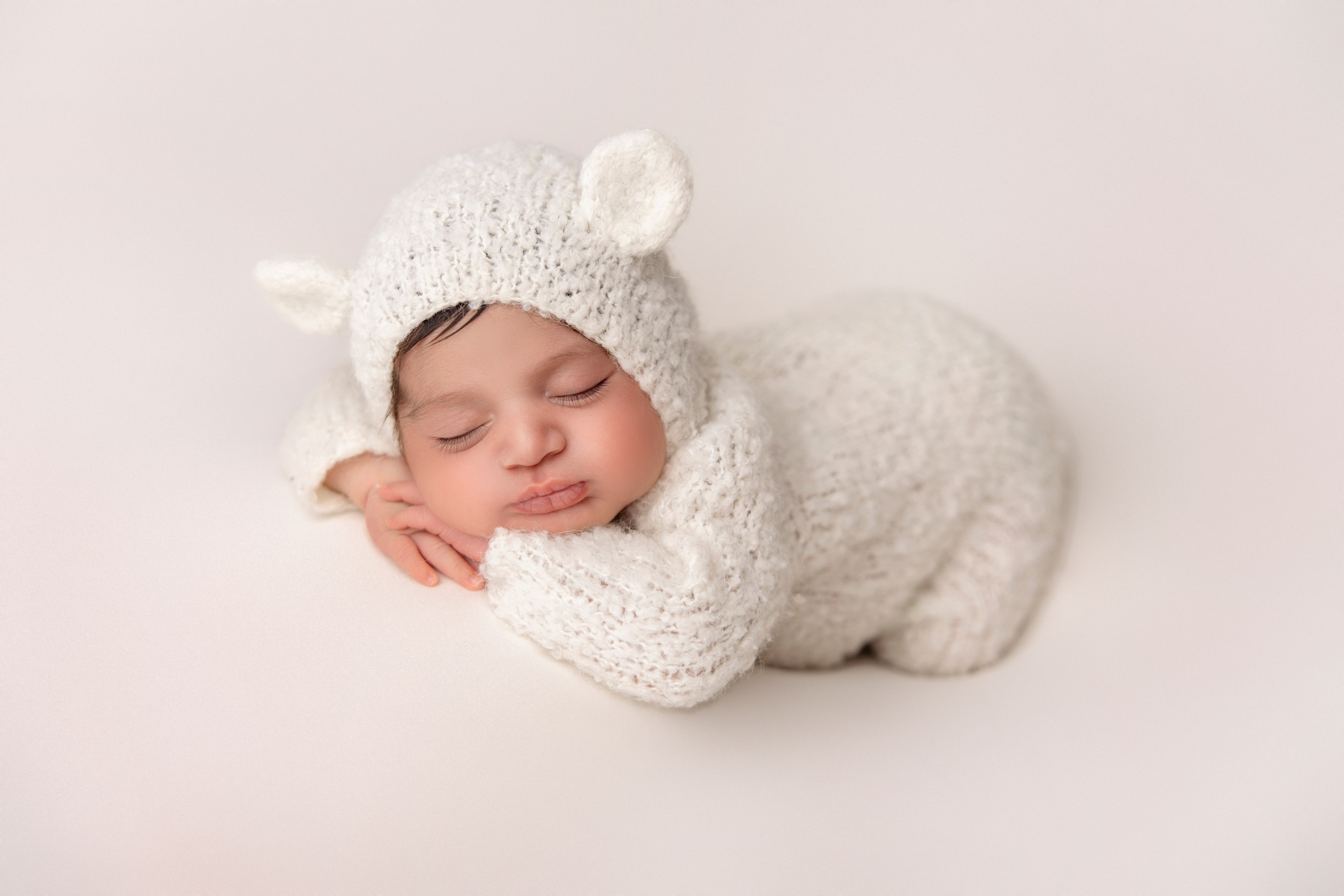 NEWBORN. Professional Worldwide Retoucher Retouch.Allusory
