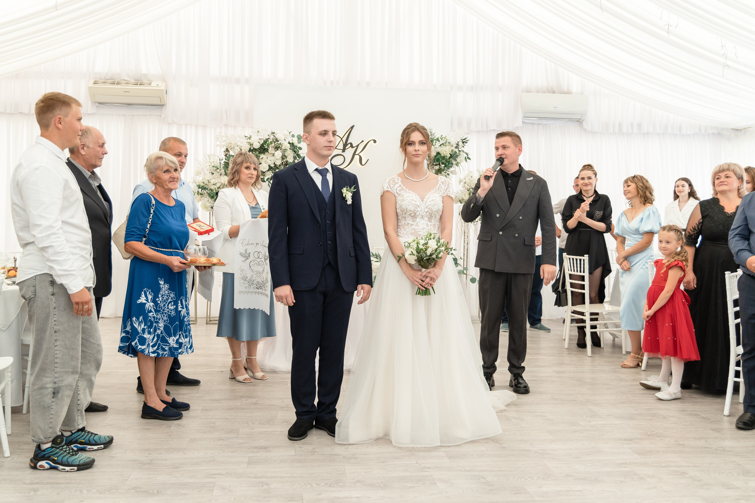 Ксения и Антон (полный день). Фотограф в Барнауле Юлия Садвокасова