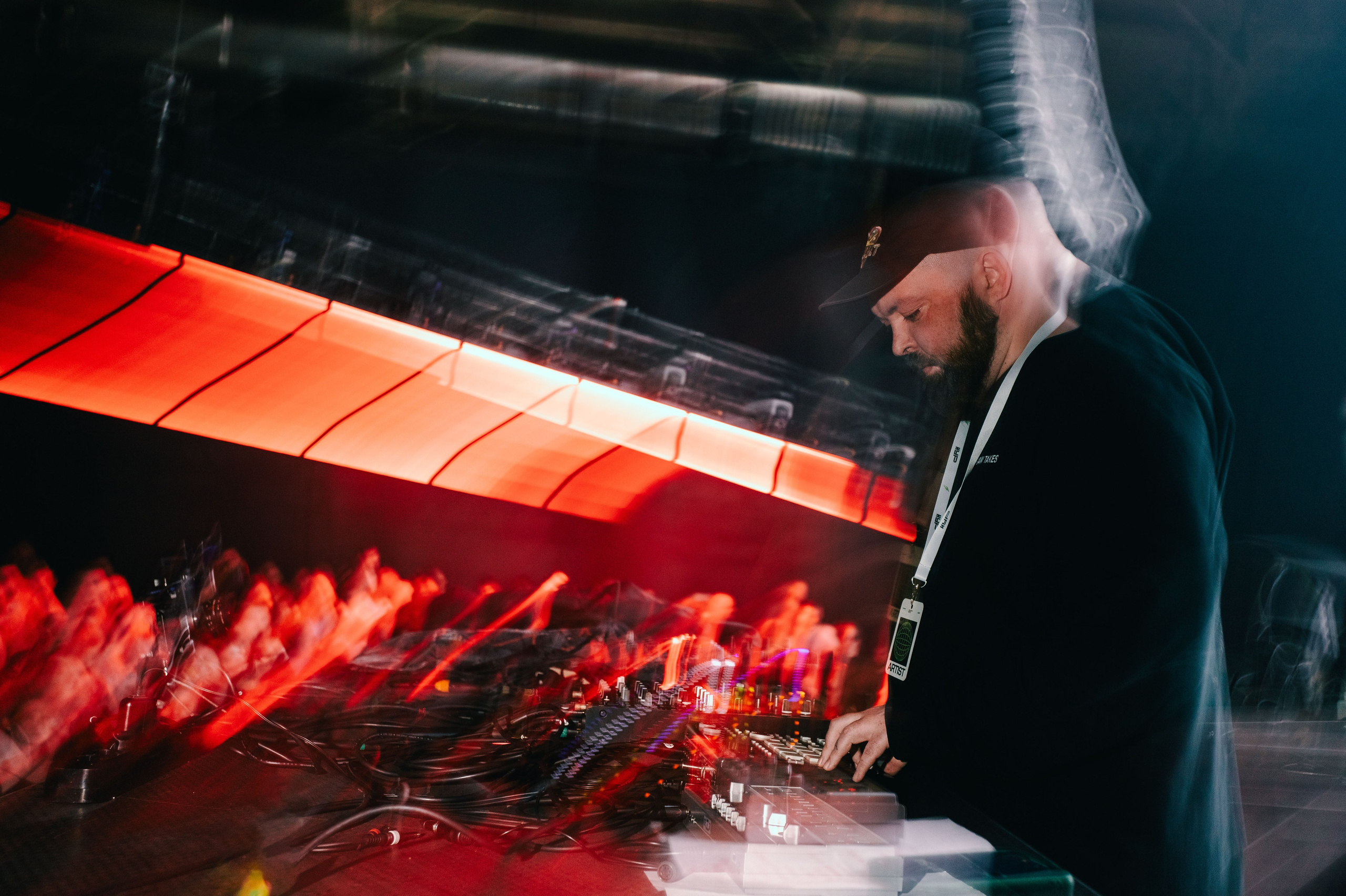 ТОН / 2025. Саша Копылов, фотограф в Казани