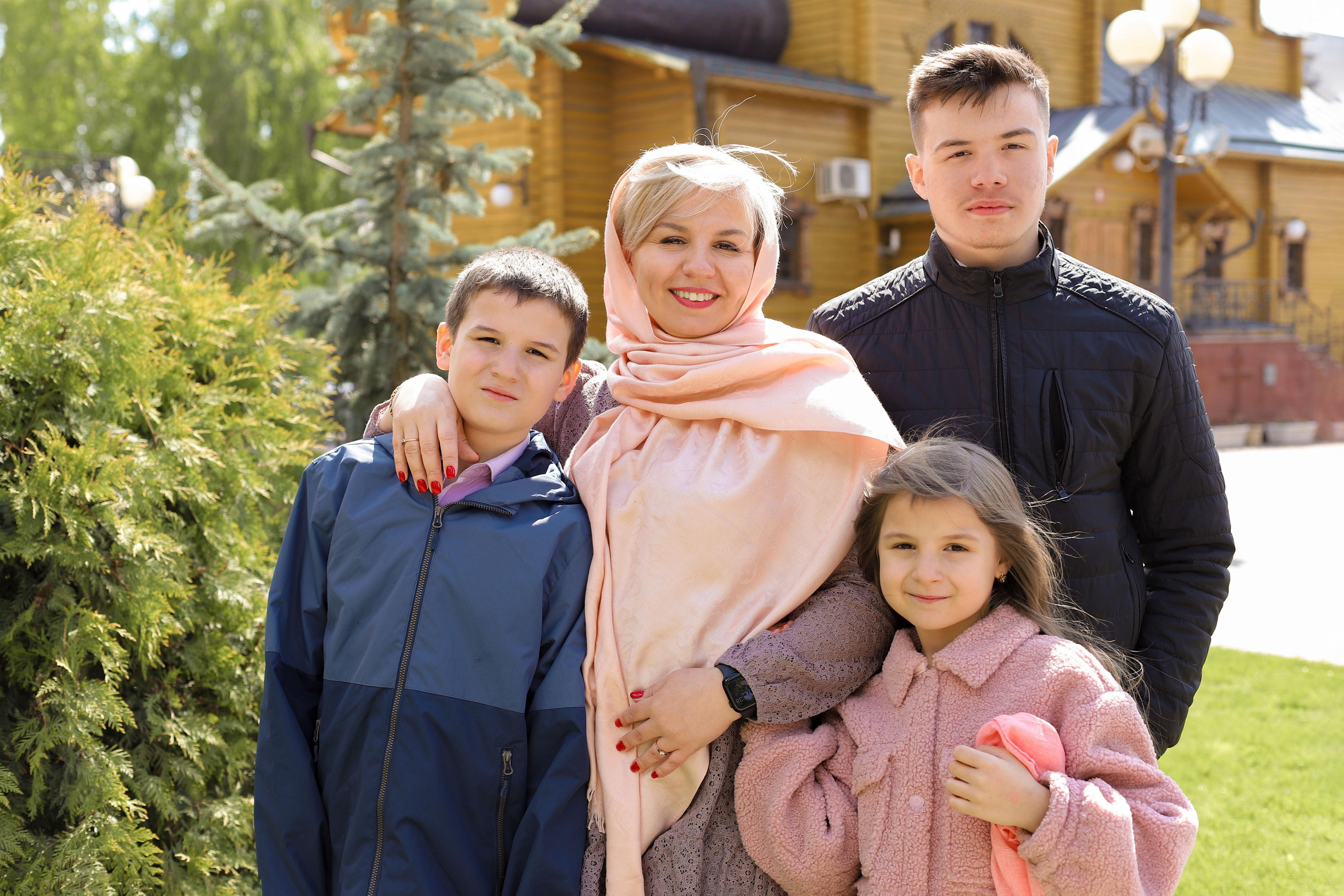 Храм святых мучениц Веры, Надежды, Любви. (Деревянный на Харгоре). Фотограф Белгород