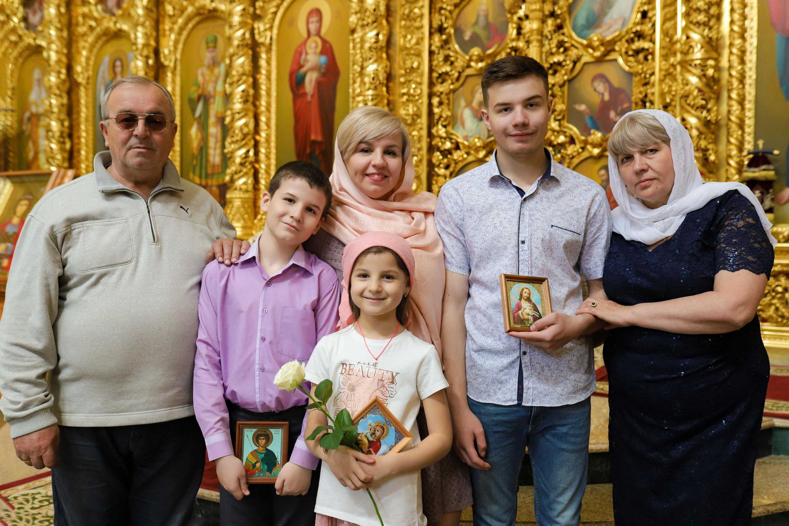 Храм святых мучениц Веры, Надежды, Любви. (Деревянный на Харгоре). Фотограф Белгород