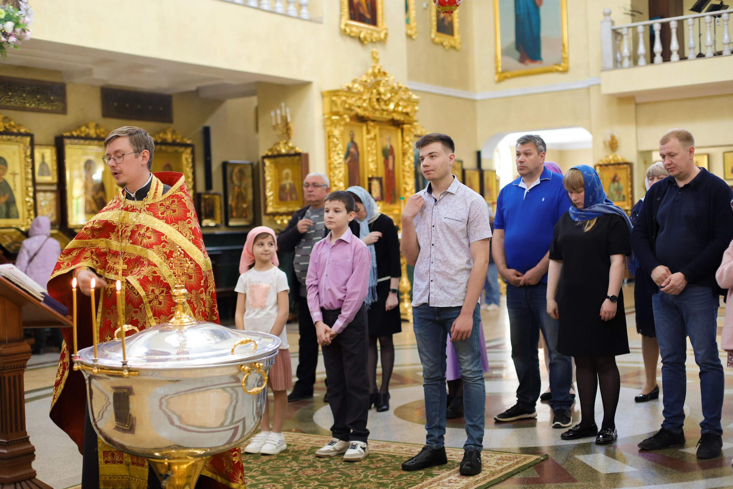 Храм святых мучениц Веры, Надежды, Любви. (Деревянный на Харгоре). Фотограф Белгород