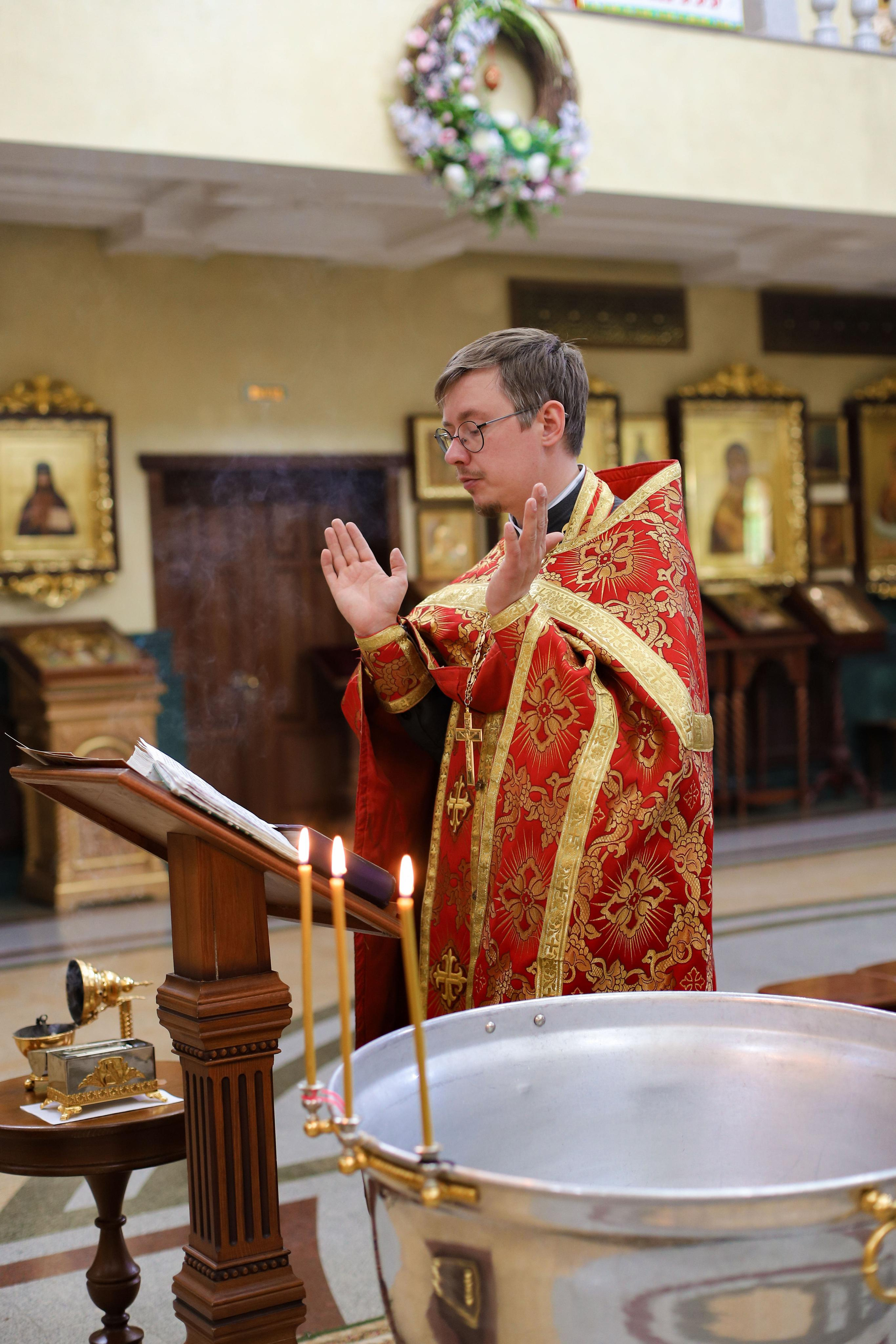 Храм святых мучениц Веры, Надежды, Любви. (Деревянный на Харгоре). Фотограф Белгород